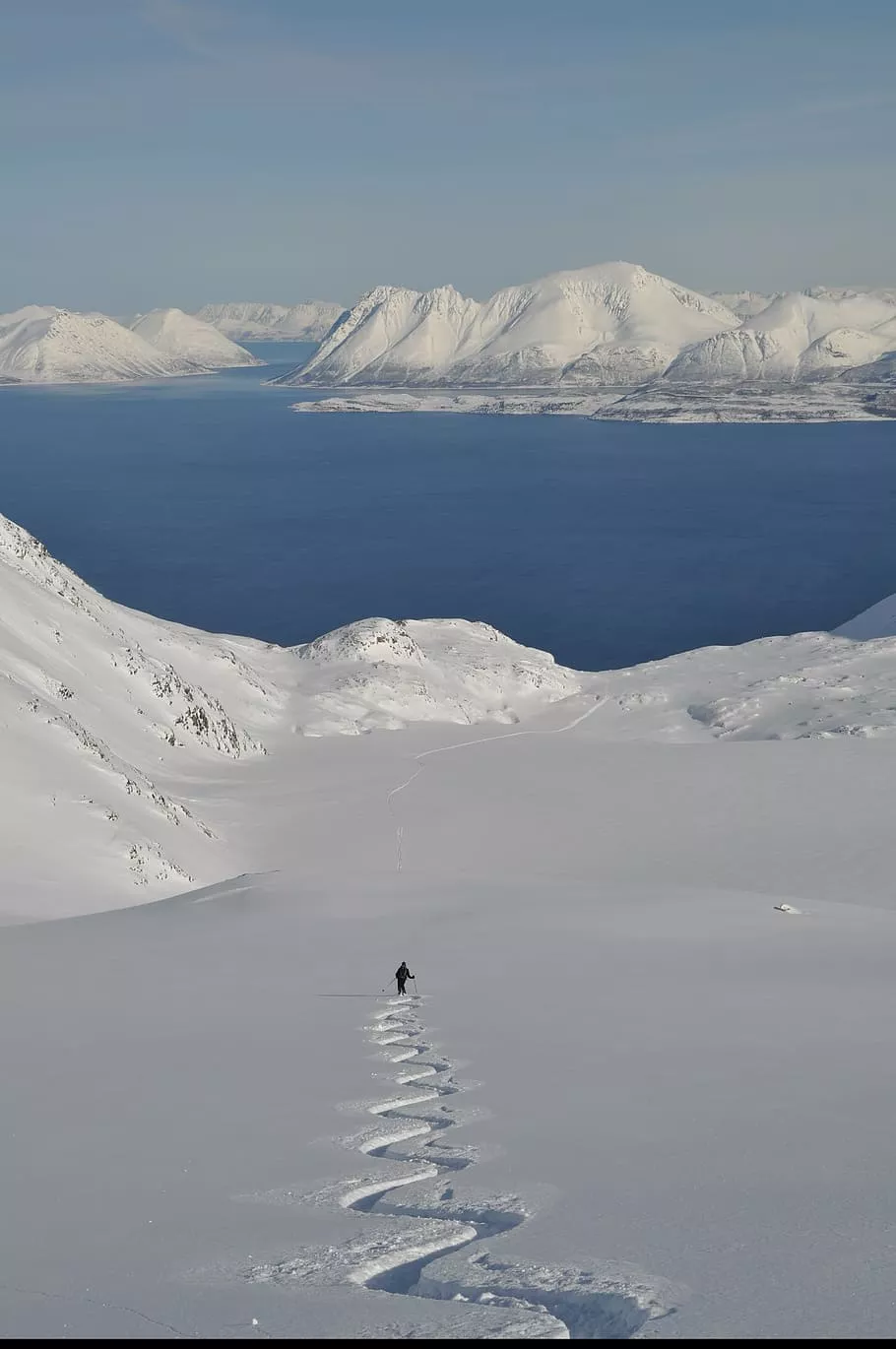 Powder skiing 1080P, 2K, 4K, 5K HD