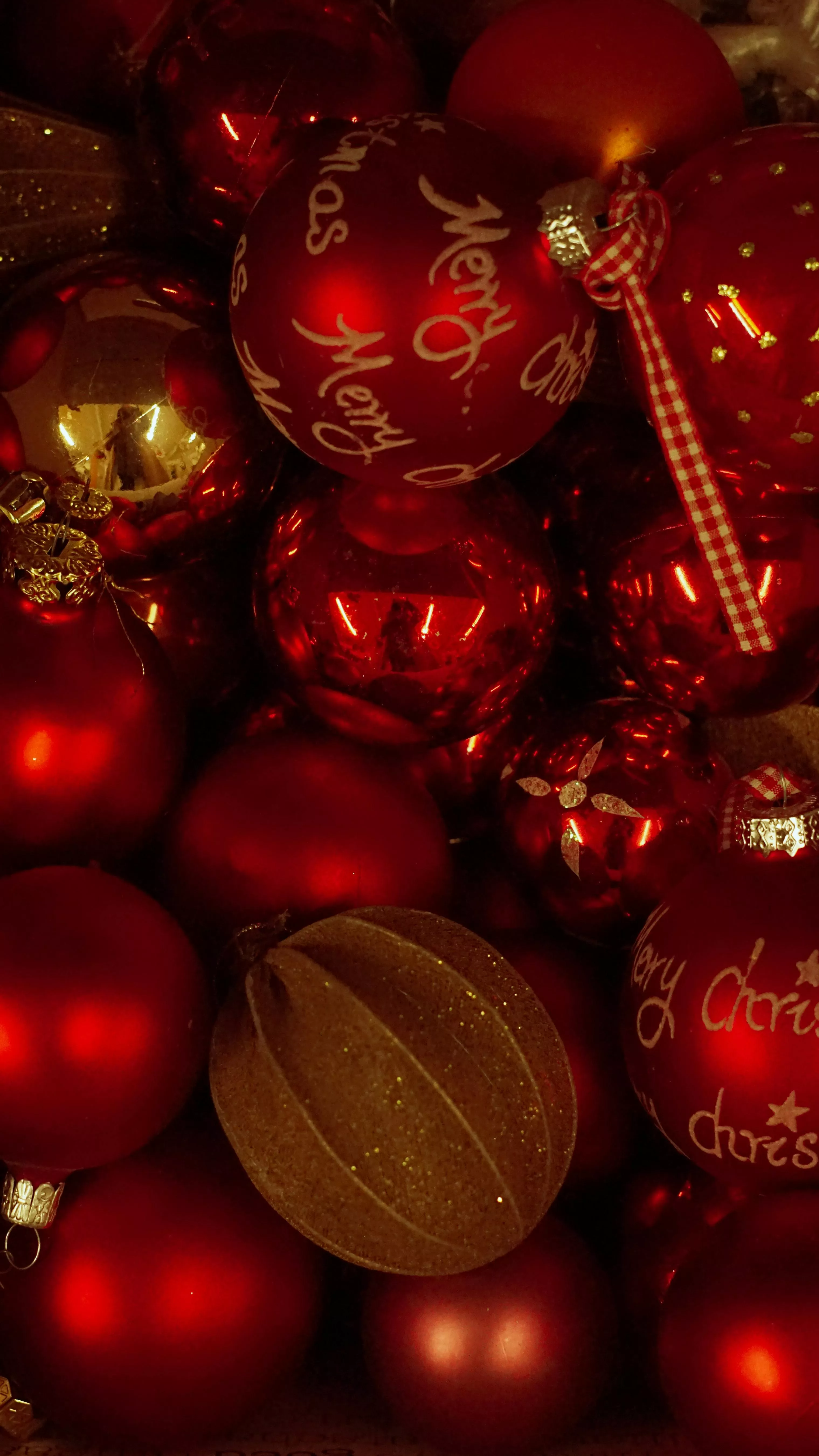 Red Christmas Ornaments · Free