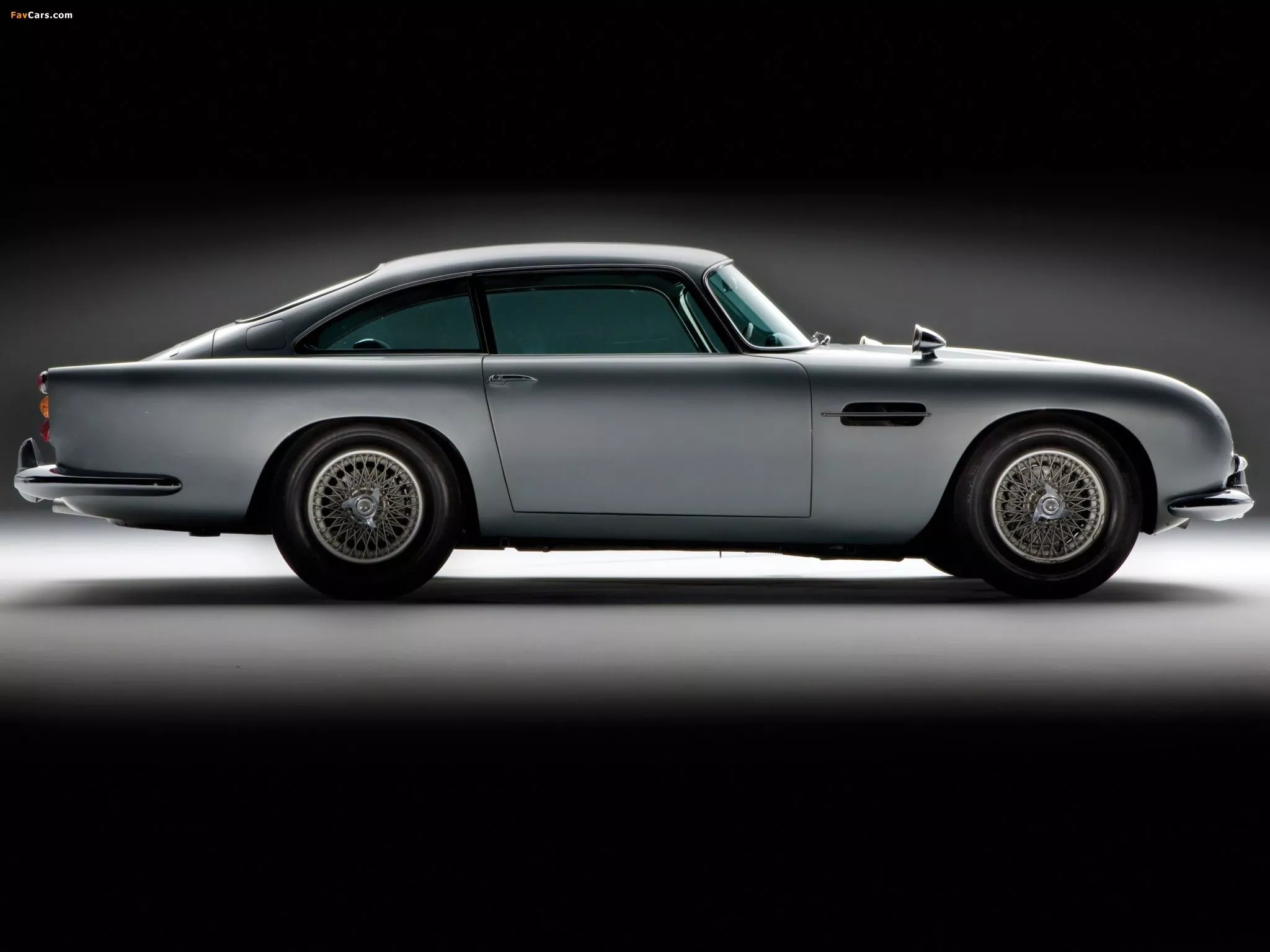 Aston Martin DB5 James Bond Edition