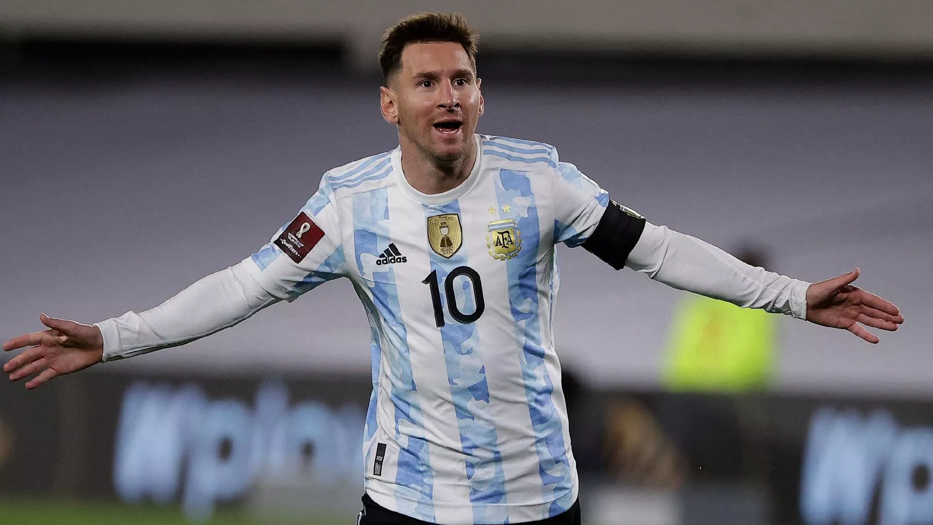 Argentina cruise, Brazil beat Peru