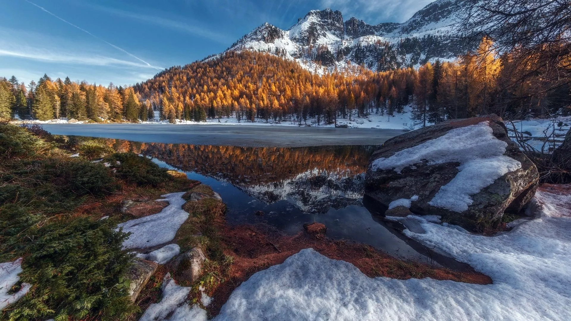 Resolution Winter Lake Snowy