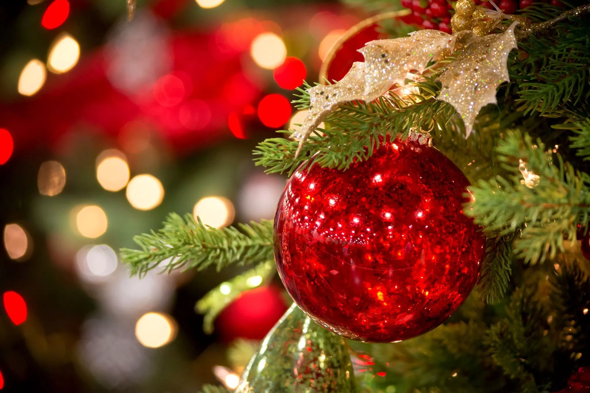 Download Bokeh Christmas Ornaments Red