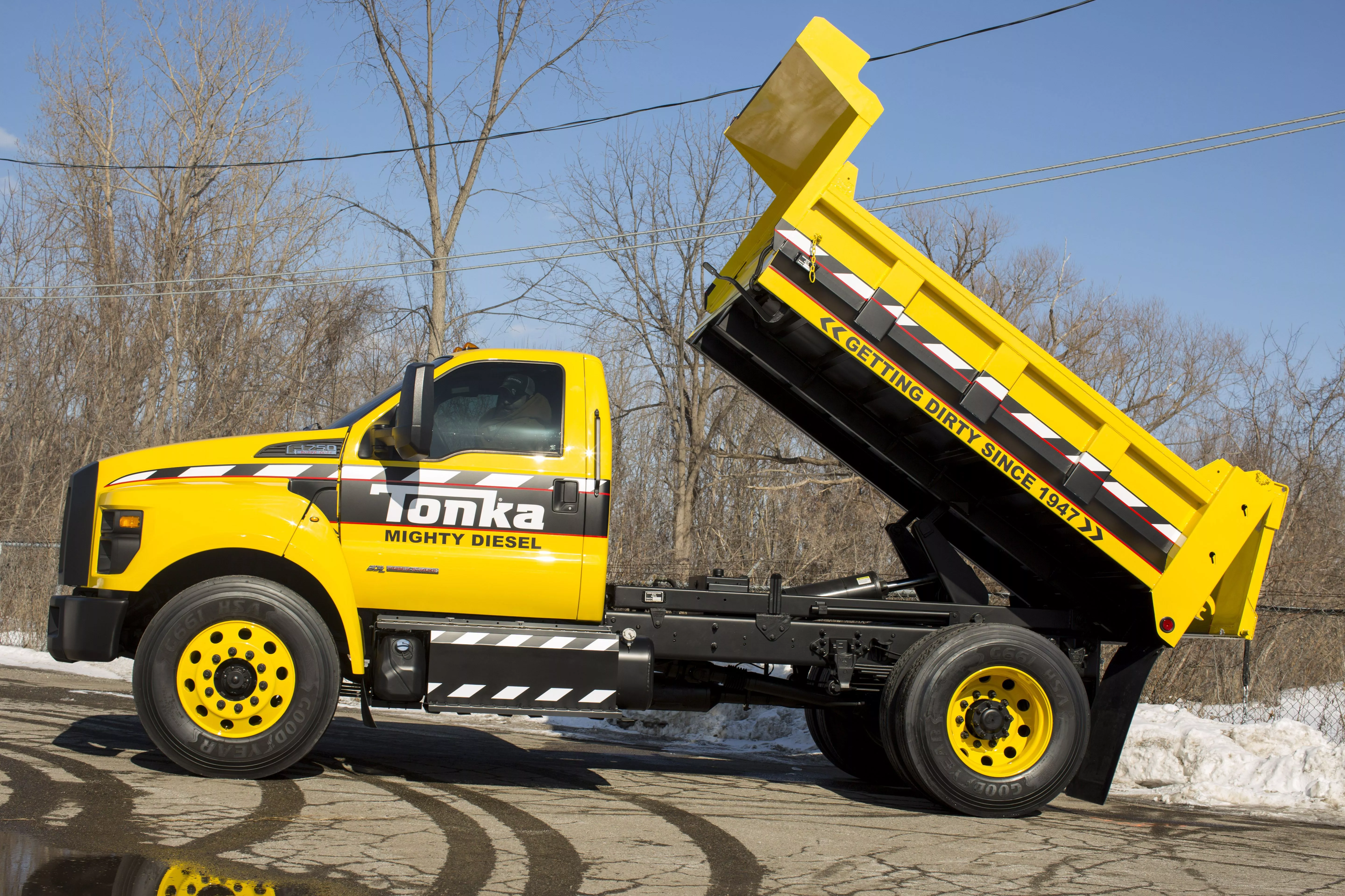 Mighty Ford F 750 TONKA Dump Truck Is
