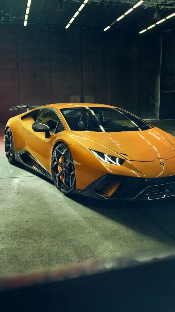 Yellow Lamborghini Huracan Performante