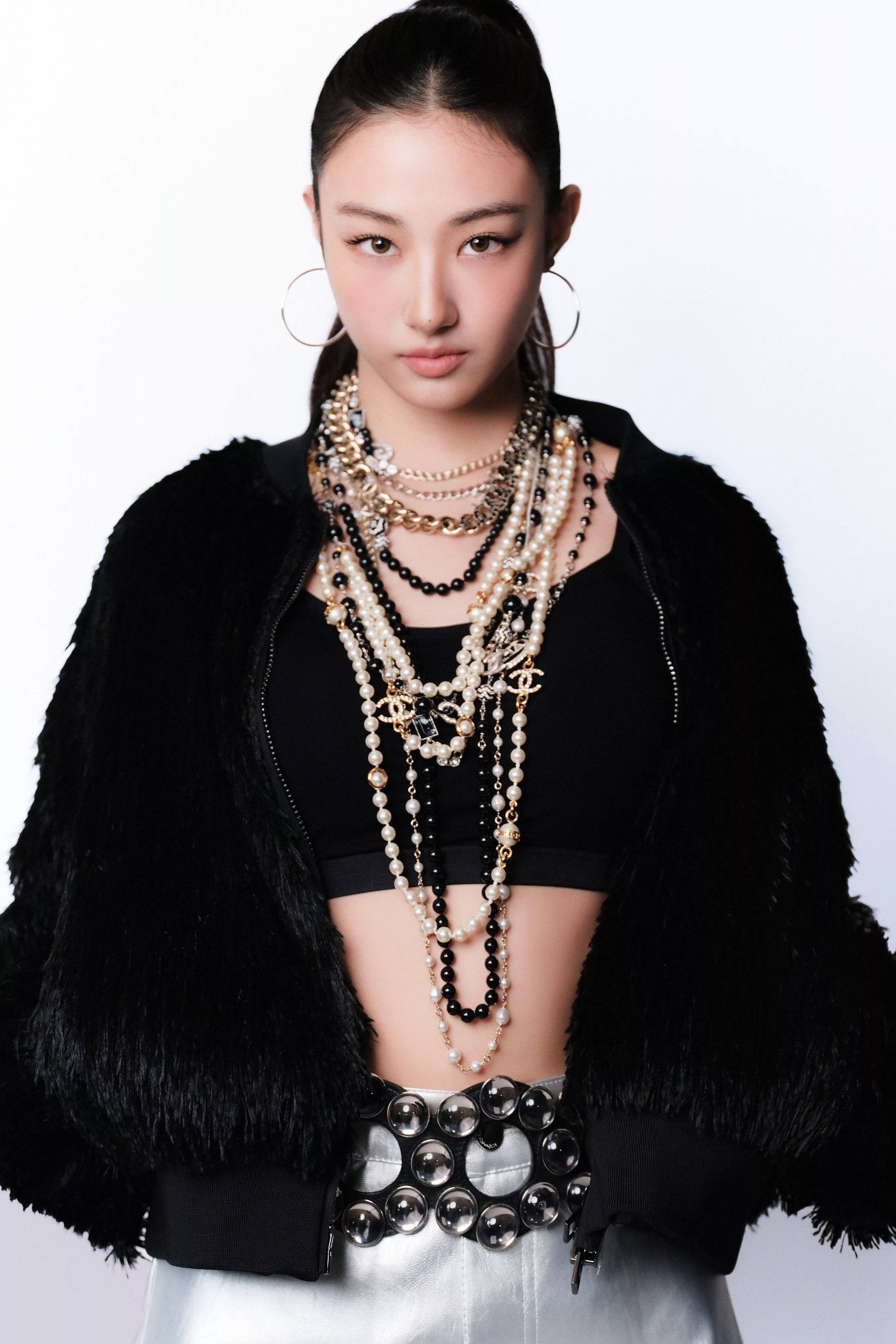 MEOVV Debut Concept Photo Released