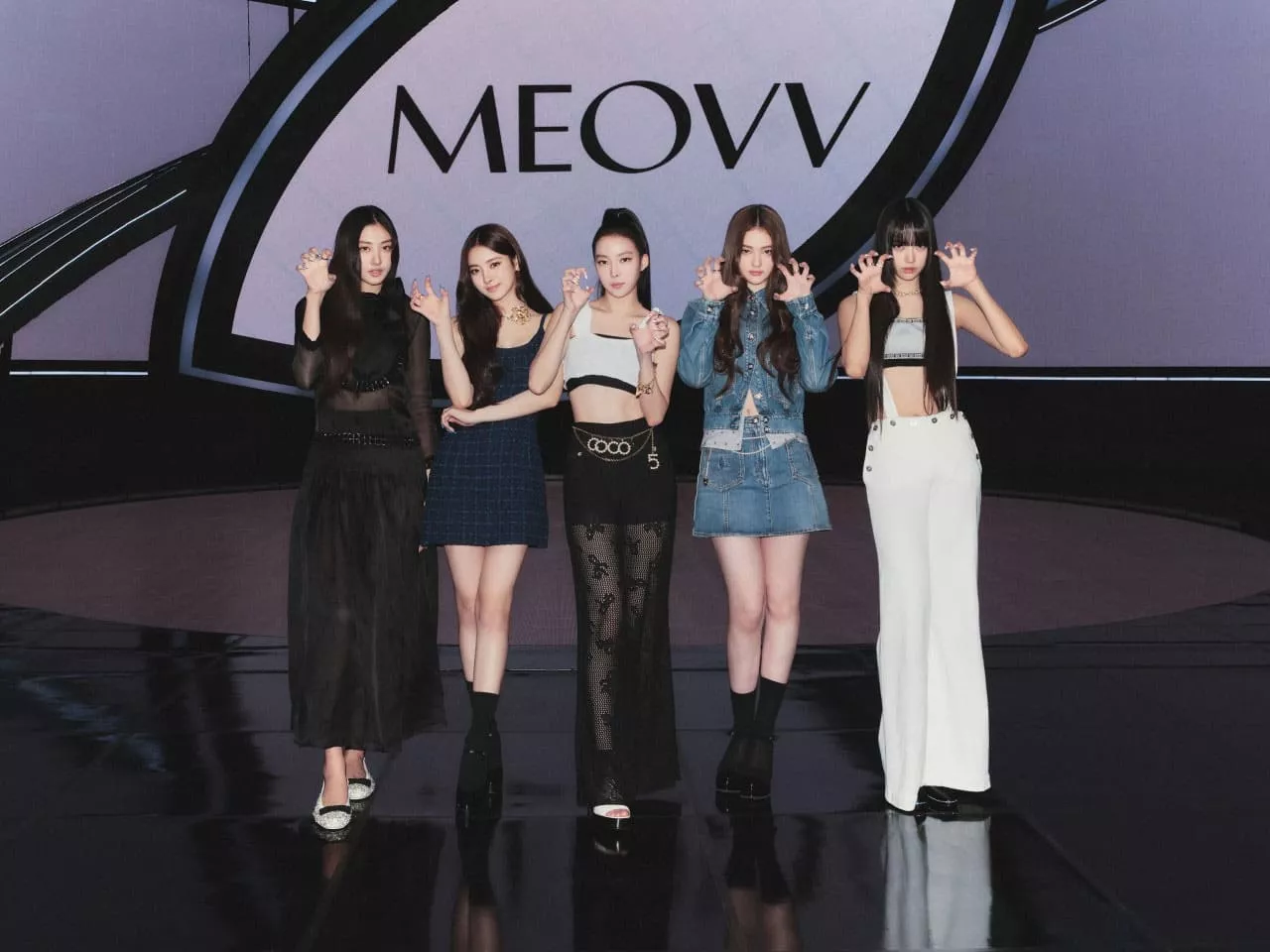 TEDDY Produced Girl Group MEOVV Makes