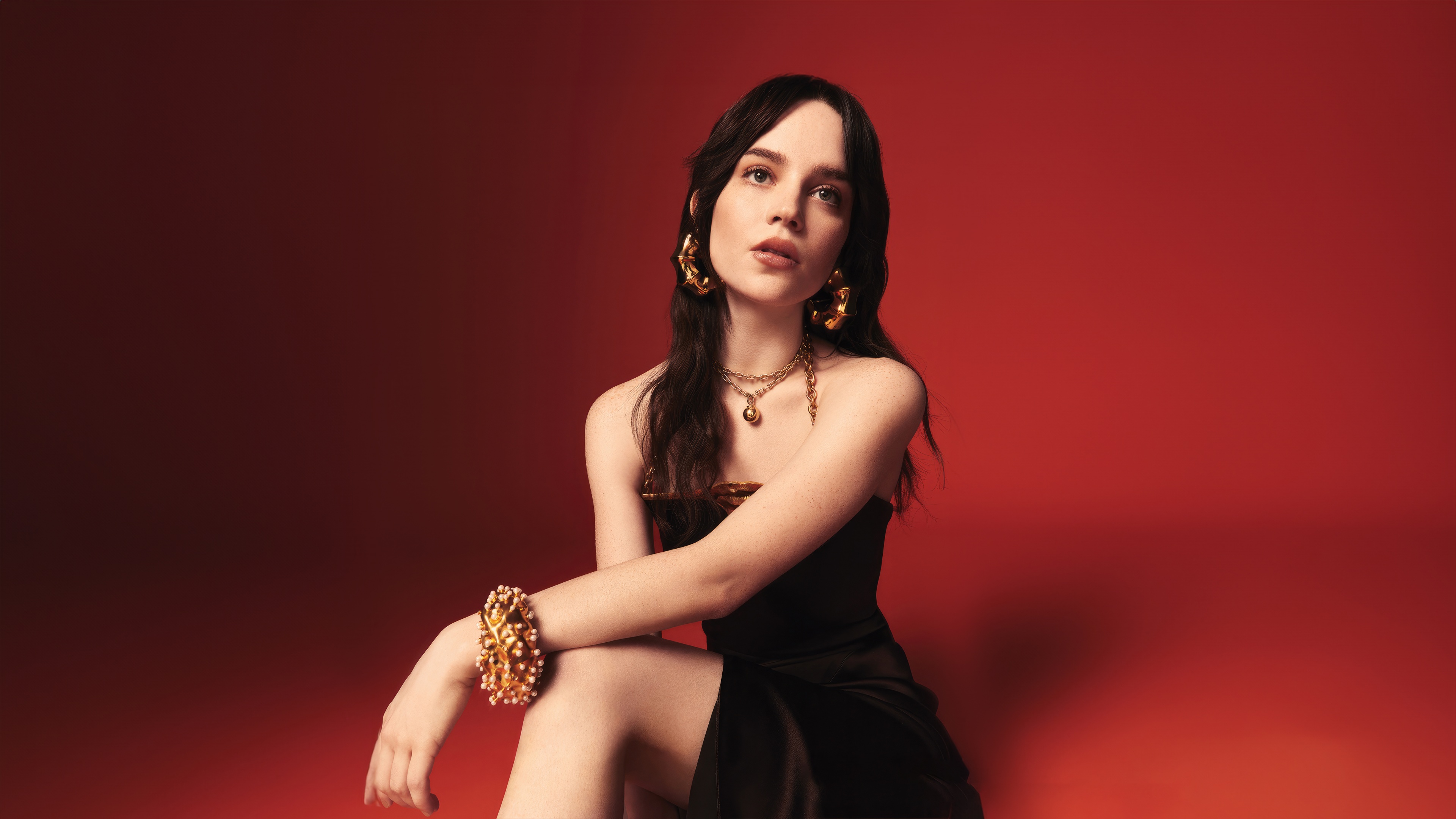 Sophie Thatcher Wallpaper 4K, Vogue