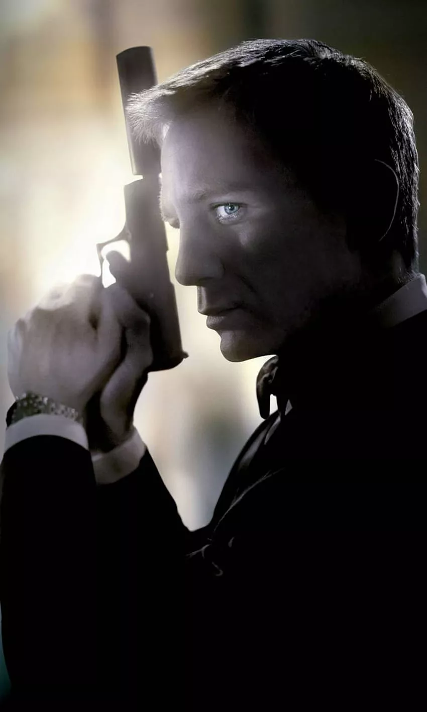 Casino royale HD phone wallpaper