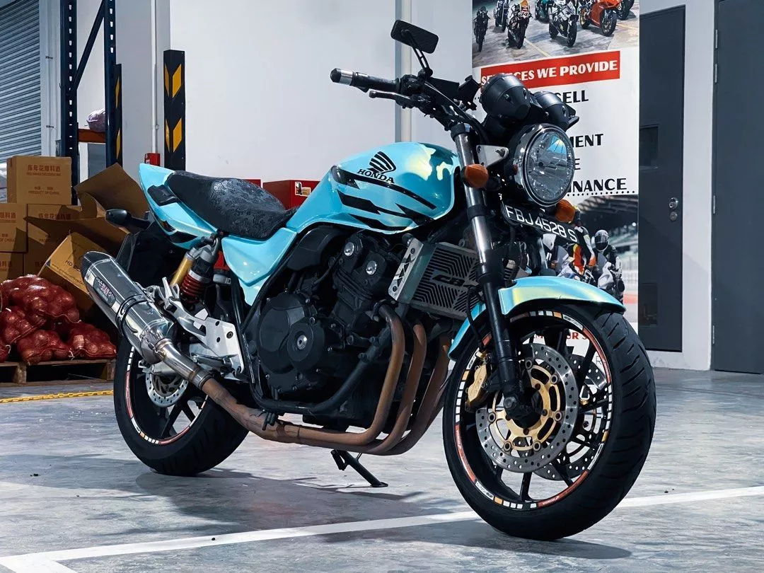 Honda CB400 Revo, Motorcycles