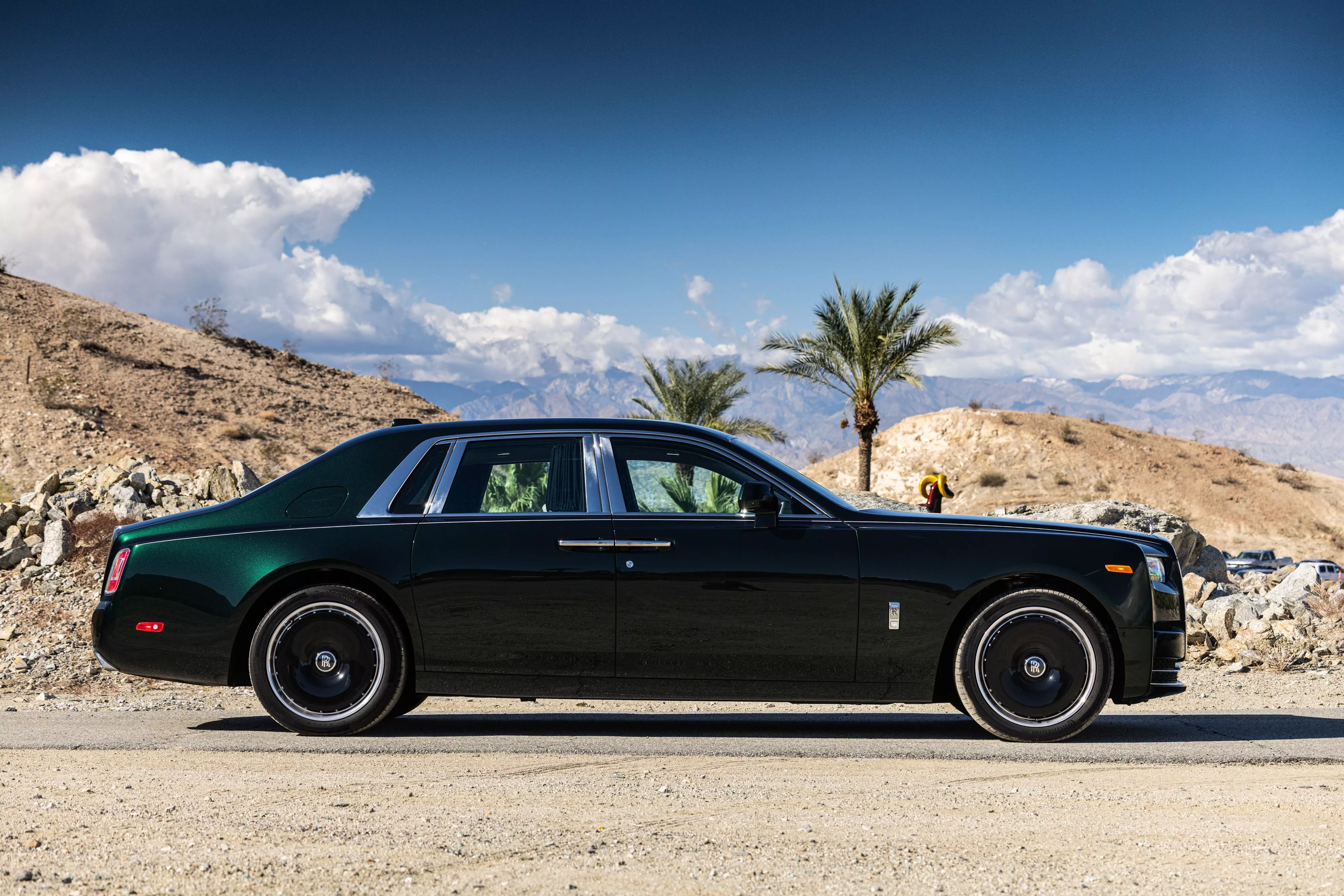 Download Vehicle Rolls Royce Phantom 4k