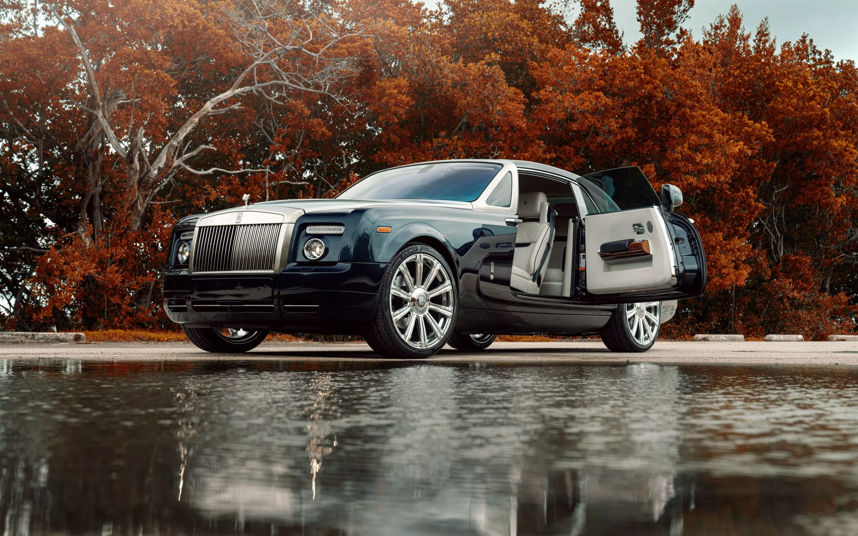 Rolls Royce Phantom Wallpaper 4K