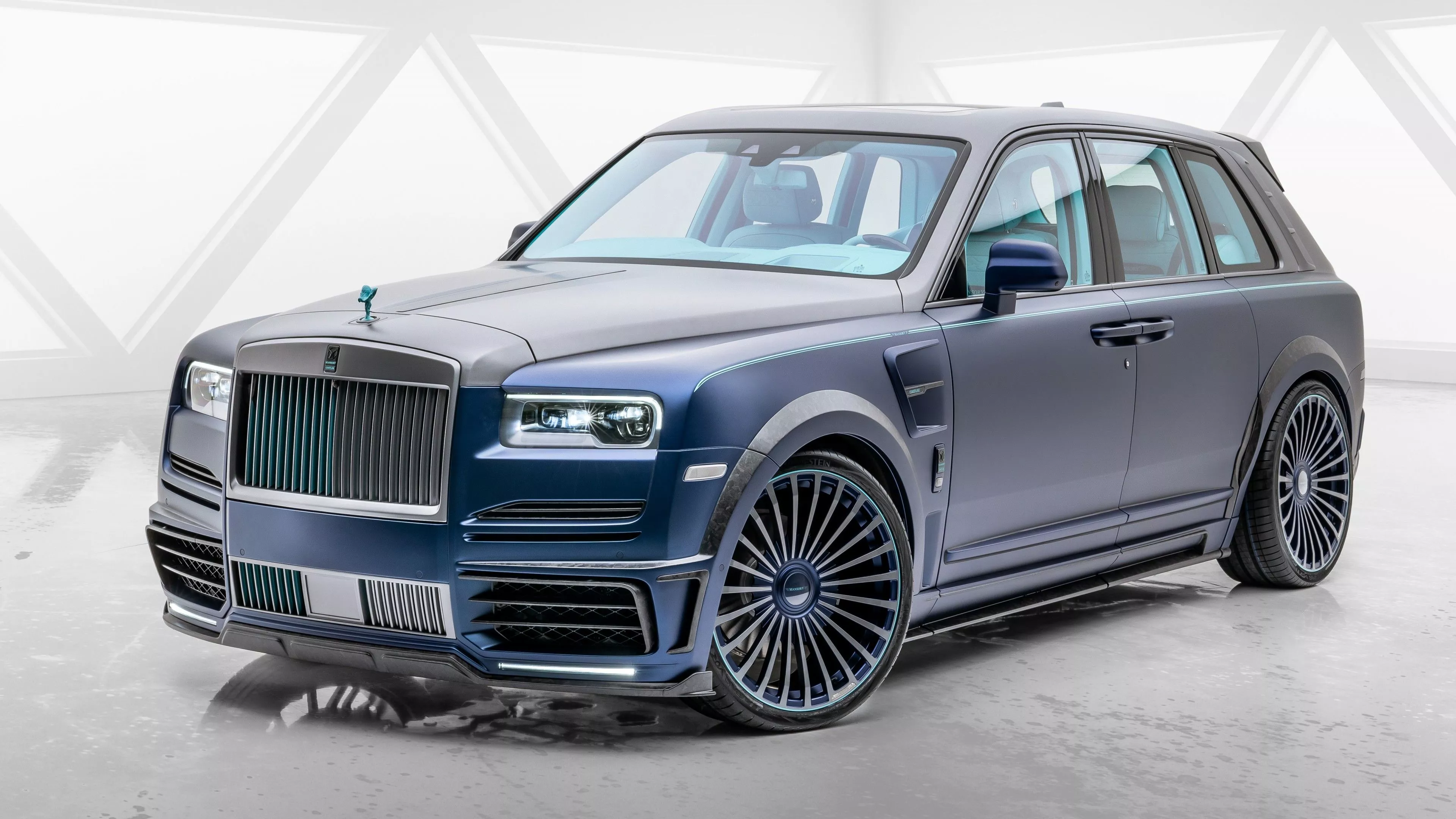 Mansory Rolls Royce Cullinan Coastline