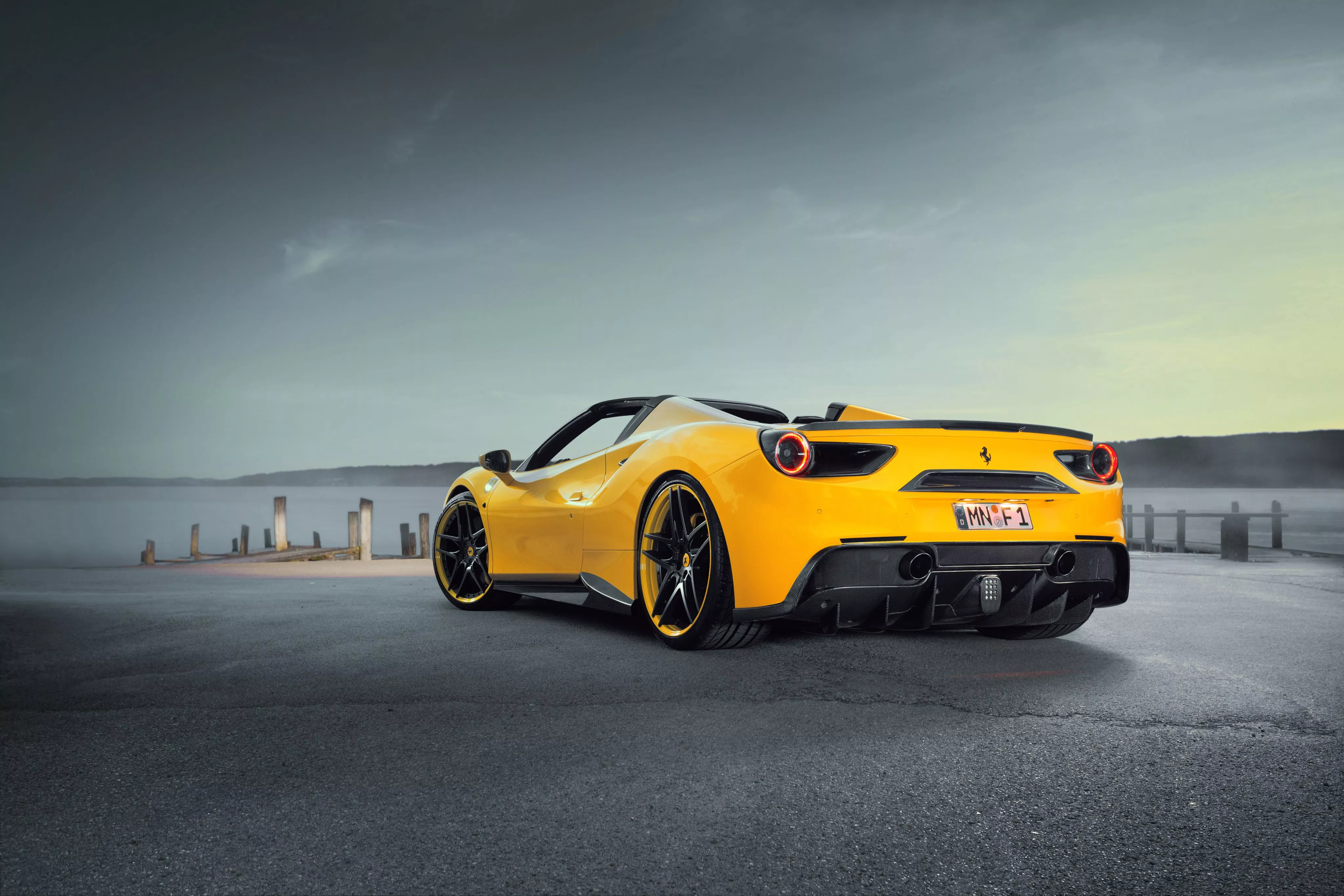 Ferrari Novitec 488, Spider Yellow auto