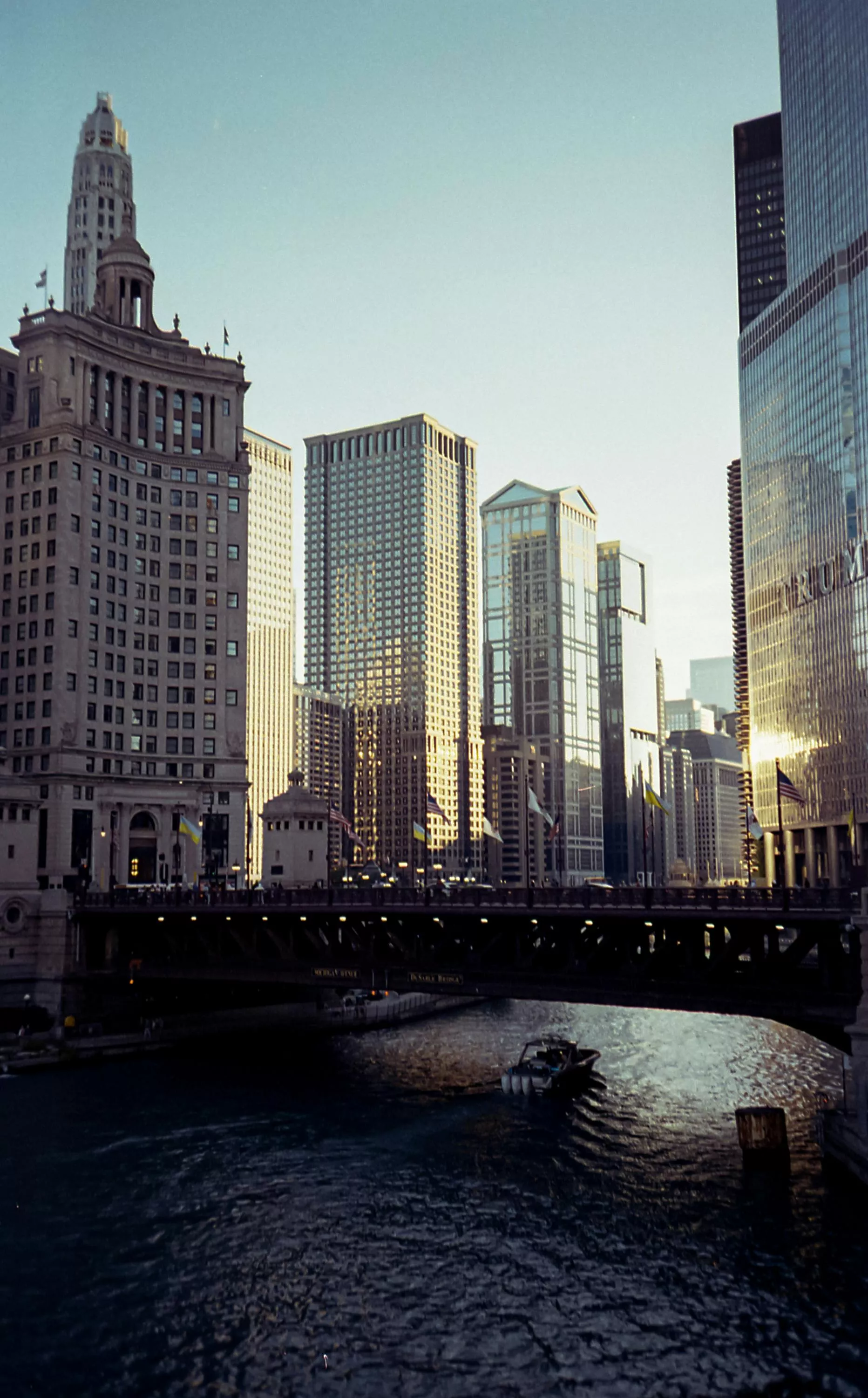 Chicago River Photo, Download The BEST