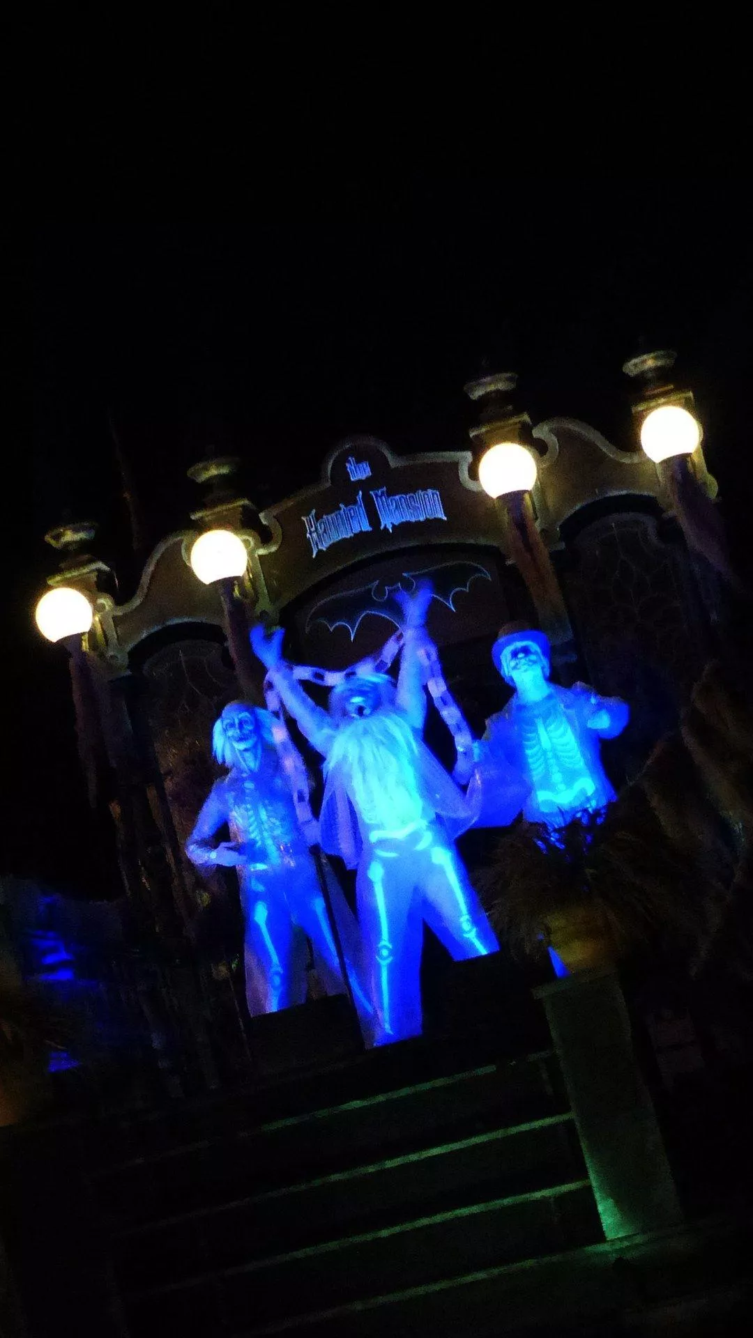 Disney Halloween iPhone Wallpaper