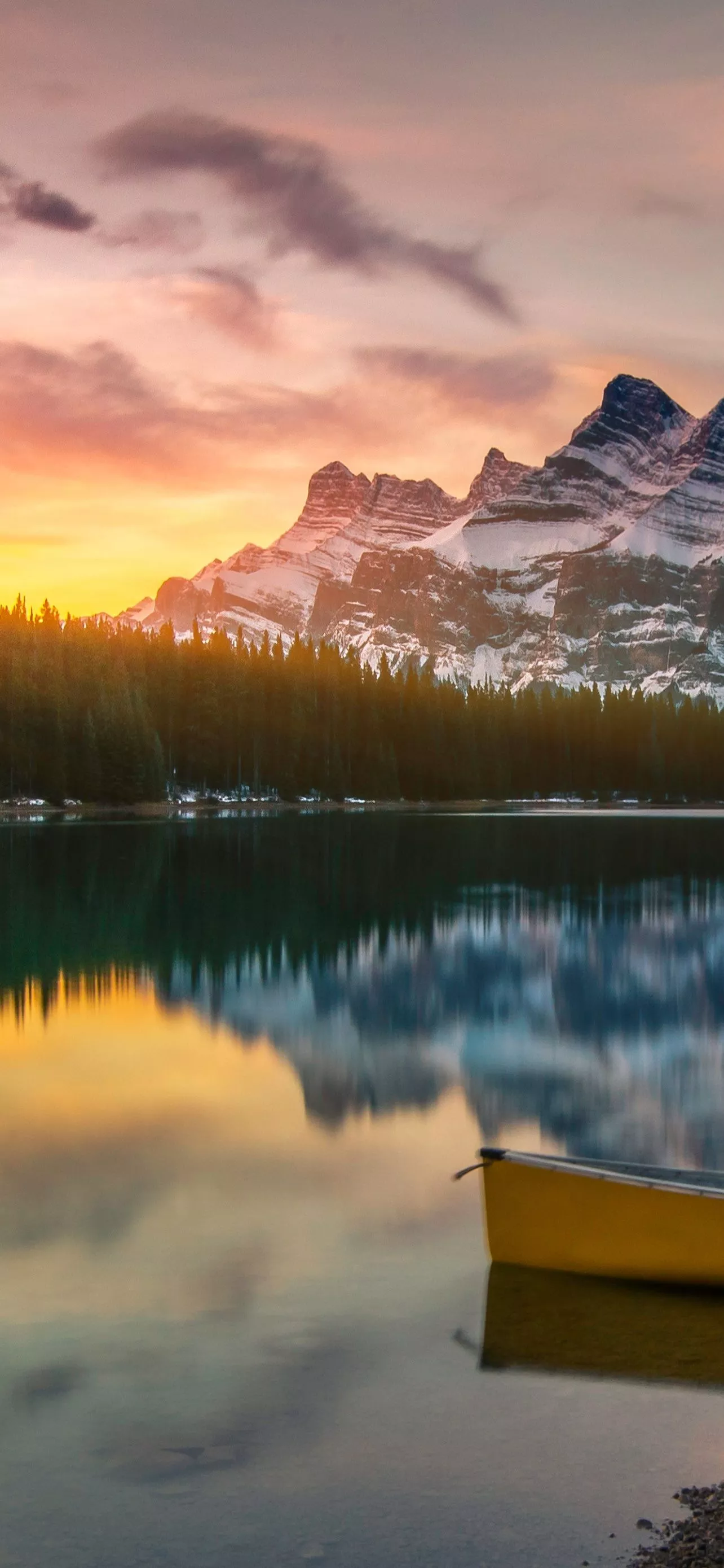 Two Jack Lake Wallpaper 4K, Banff