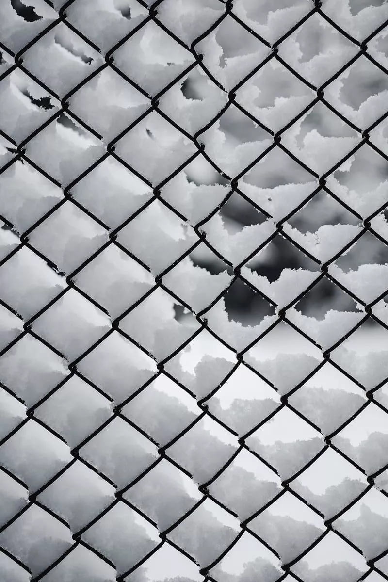 HD fence black wallpaper