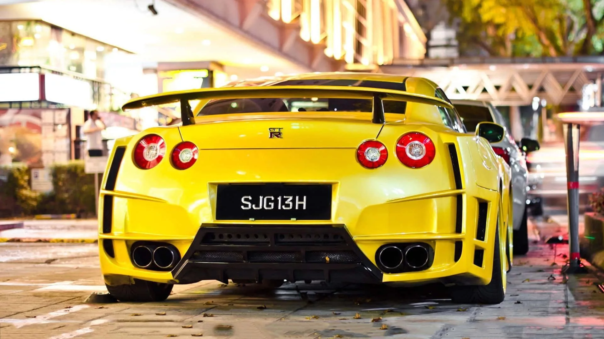 Yellow Nissan Gt R Desktop Wallpaper