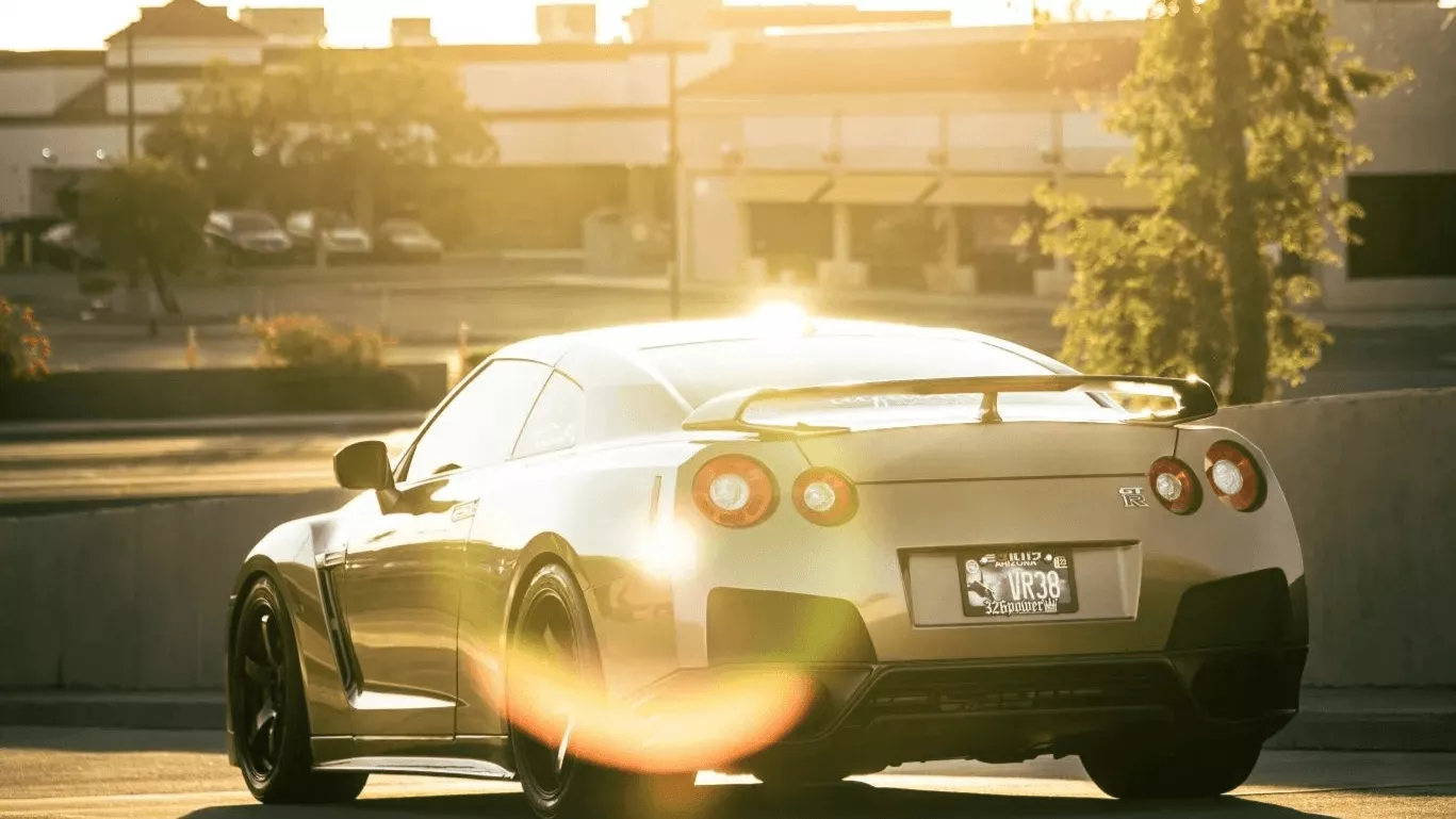 Nissan GT R