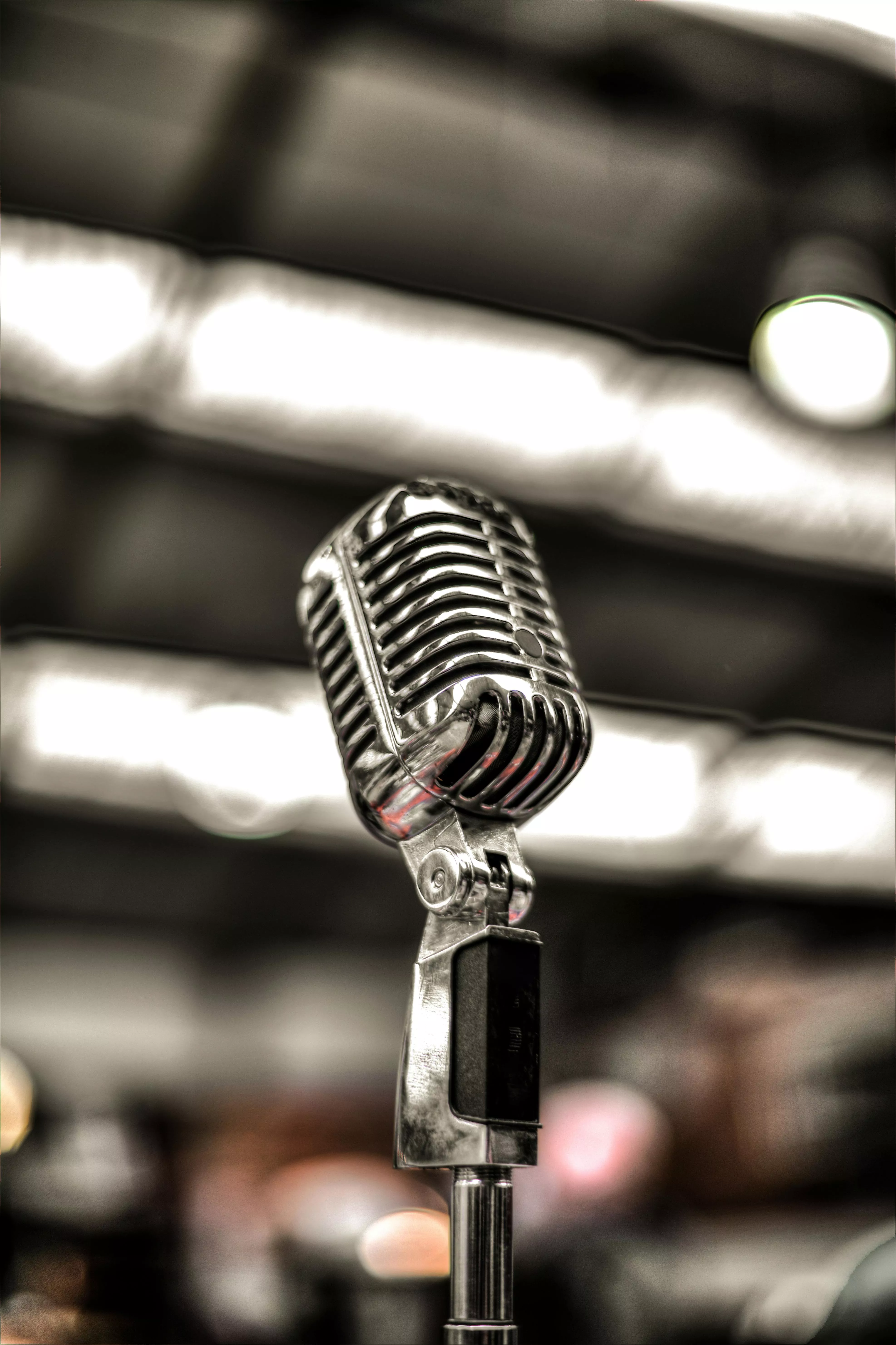 Silver Colored Microphone · Free Stock