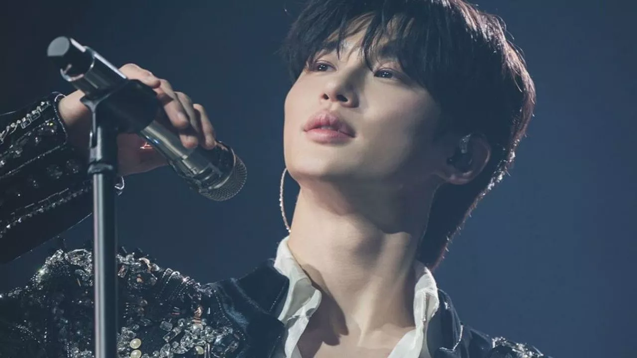 Byeon Woo Seok Dazzles As A K Pop Idol