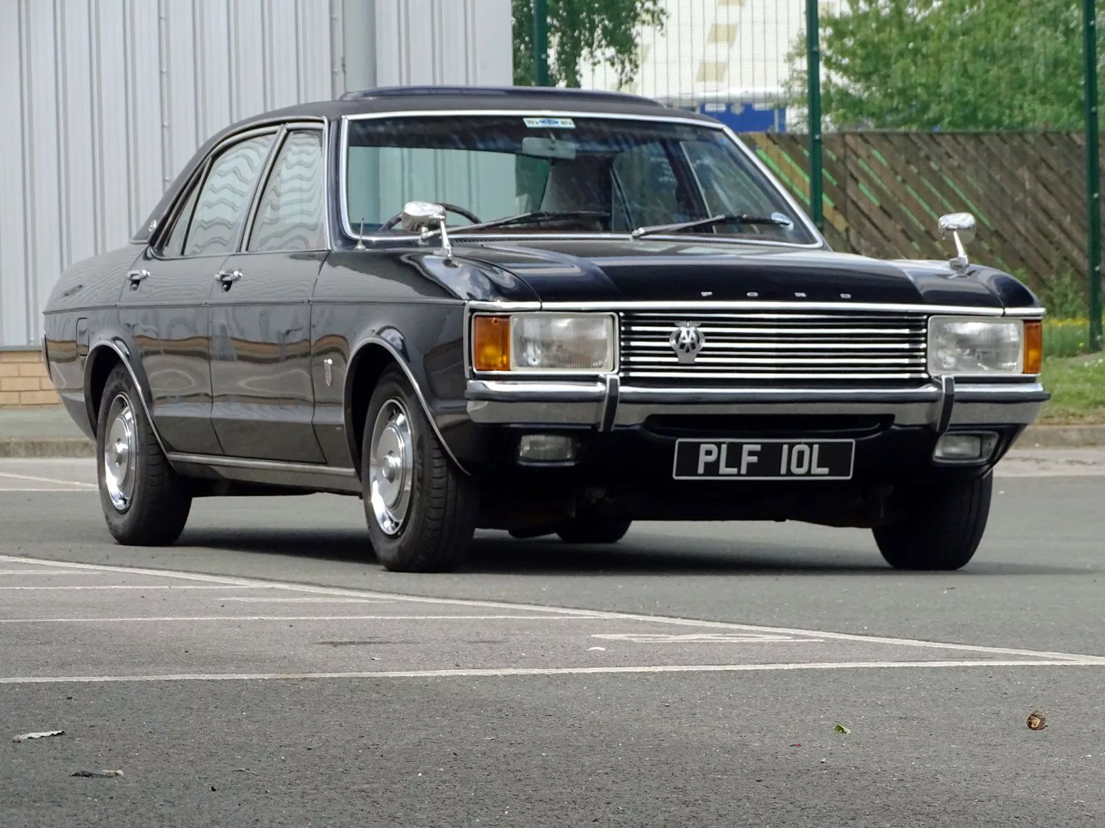 Lot 38 Ford Granada 3.0 GXL