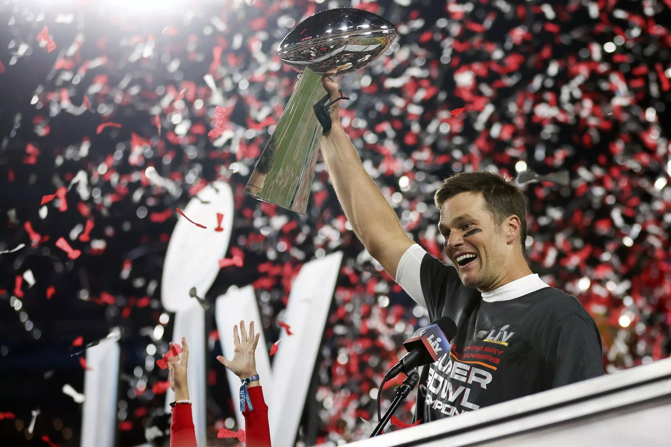 PHOTOS: Tom Bradyrs