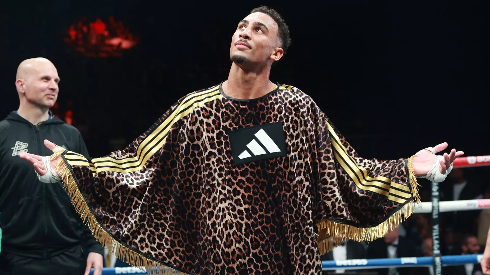 Ben Whittaker returns after layoff to