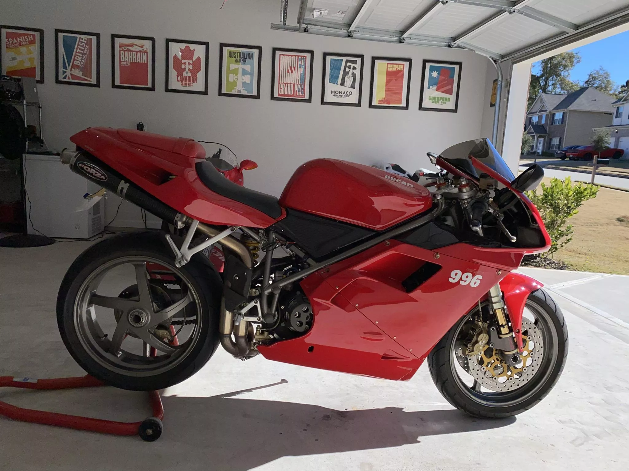 This 7K Mile 2000 Ducati 996 Is Here To