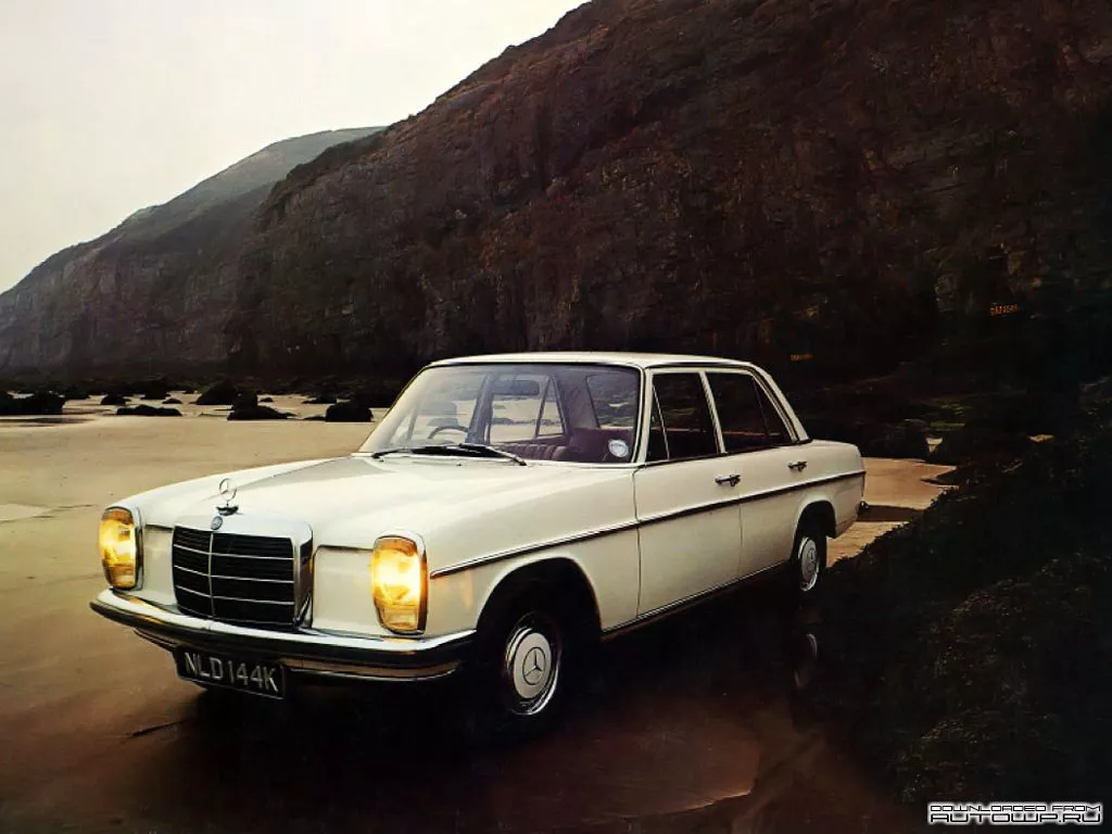 Mercedes Benz E Class W114 W115 Picture