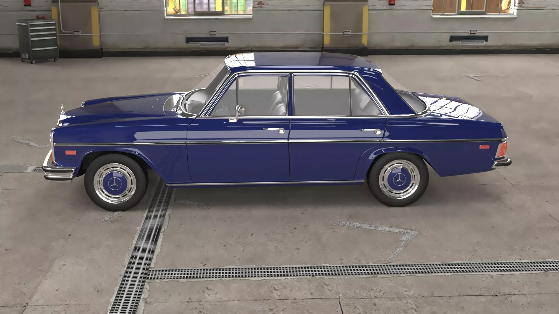 Mercedes Benz W114 Sedan