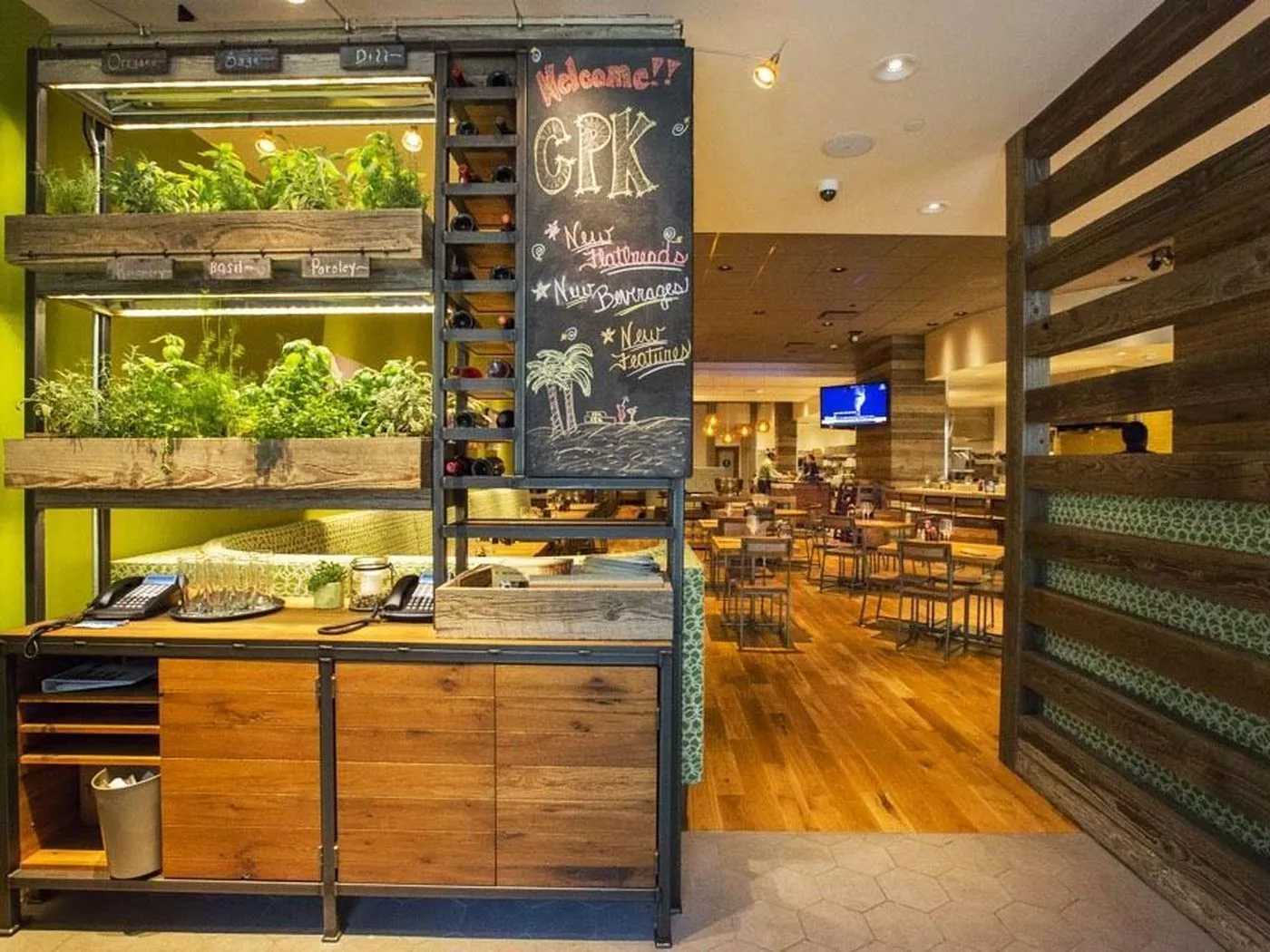 California Pizza Kitchen Reinvents