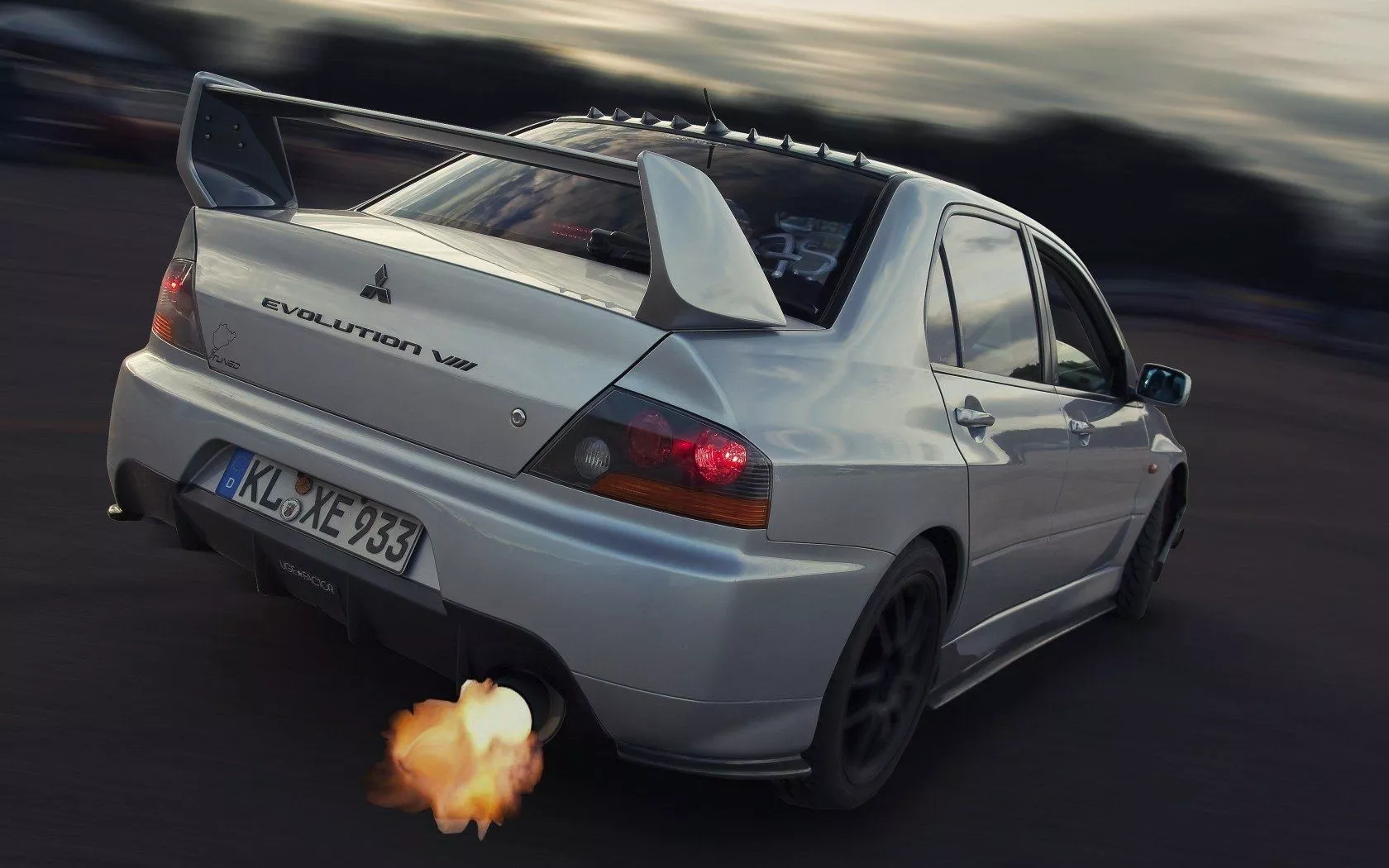 Vehicle Mitsubishi Evolution VIII Wallpaper
