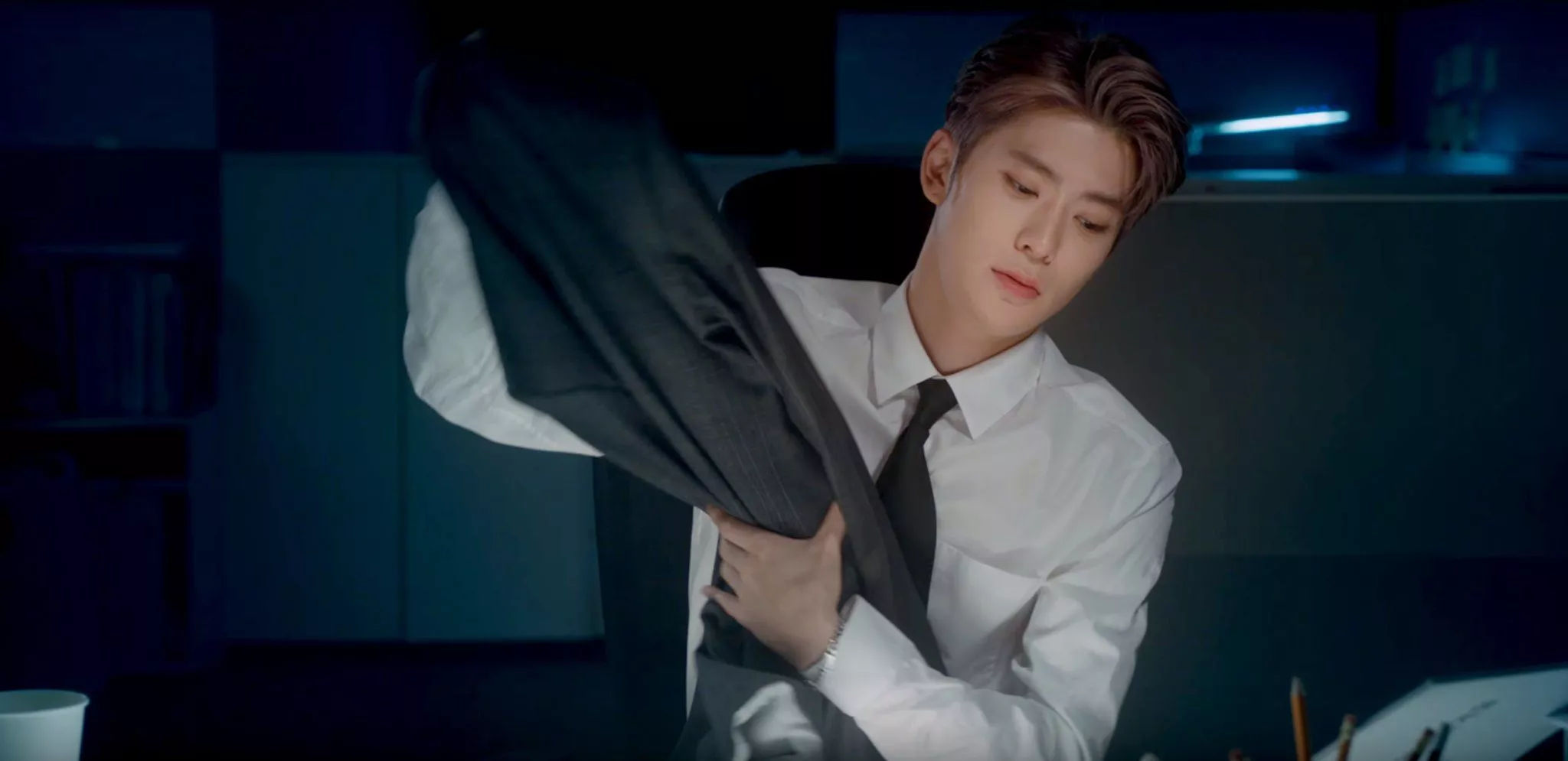 Wallpaper for my laptop huehuew Jaehyun