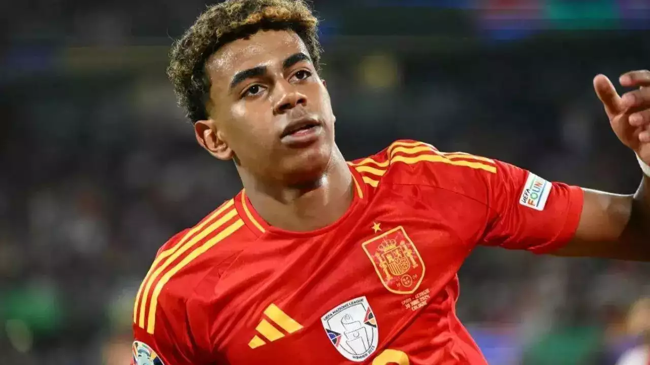 labour law is prohibiting Lamine Yamal