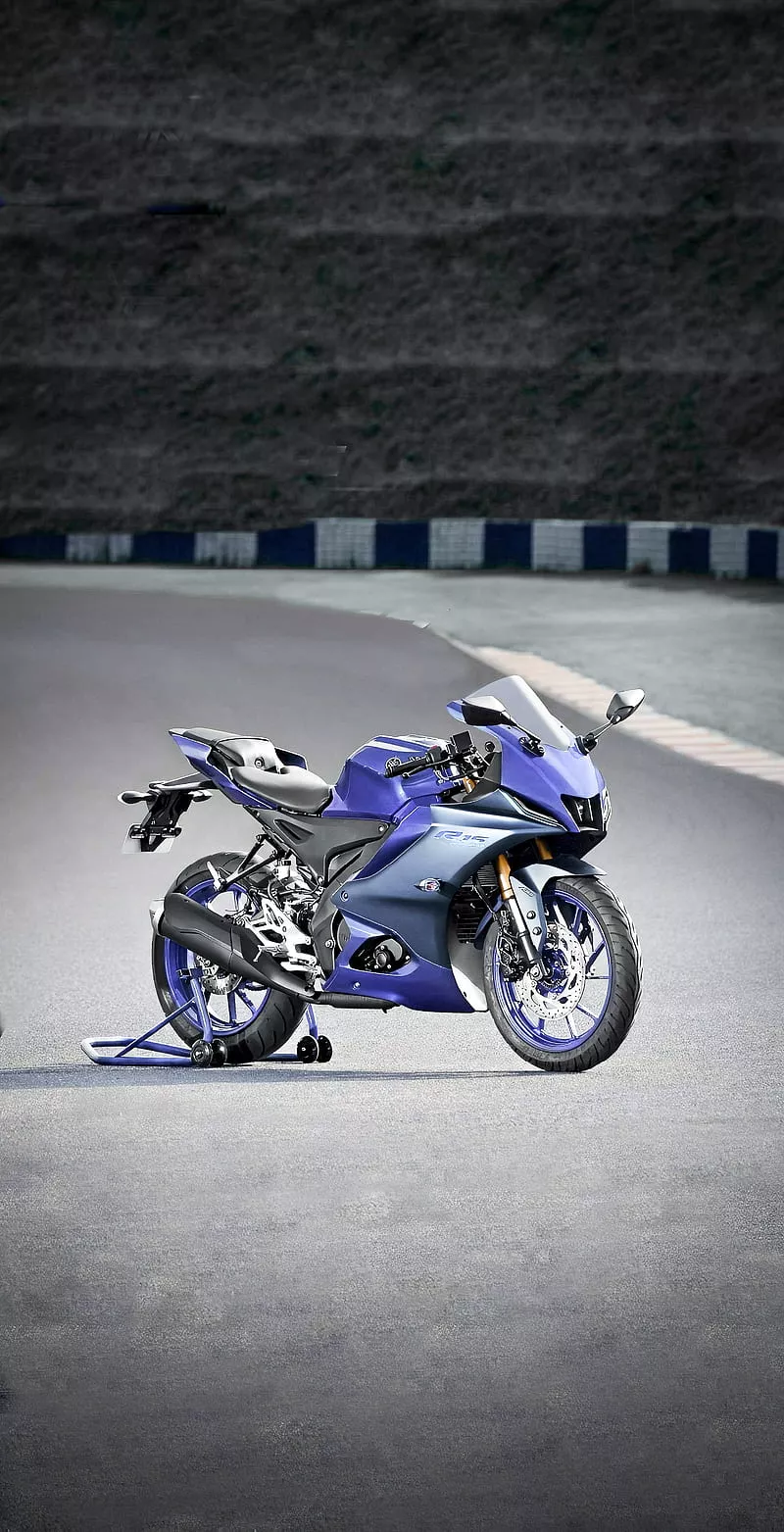 HD yamaha r15 wallpaper