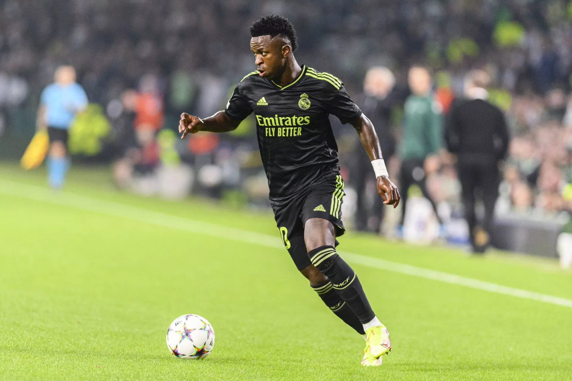 Vinicius Junior Real Madrid Wallpapers - Wallpaper Cave