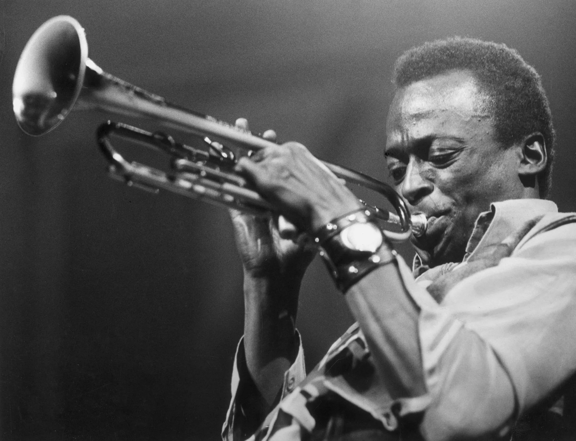 Download Music Miles Davis HD Wallpaper