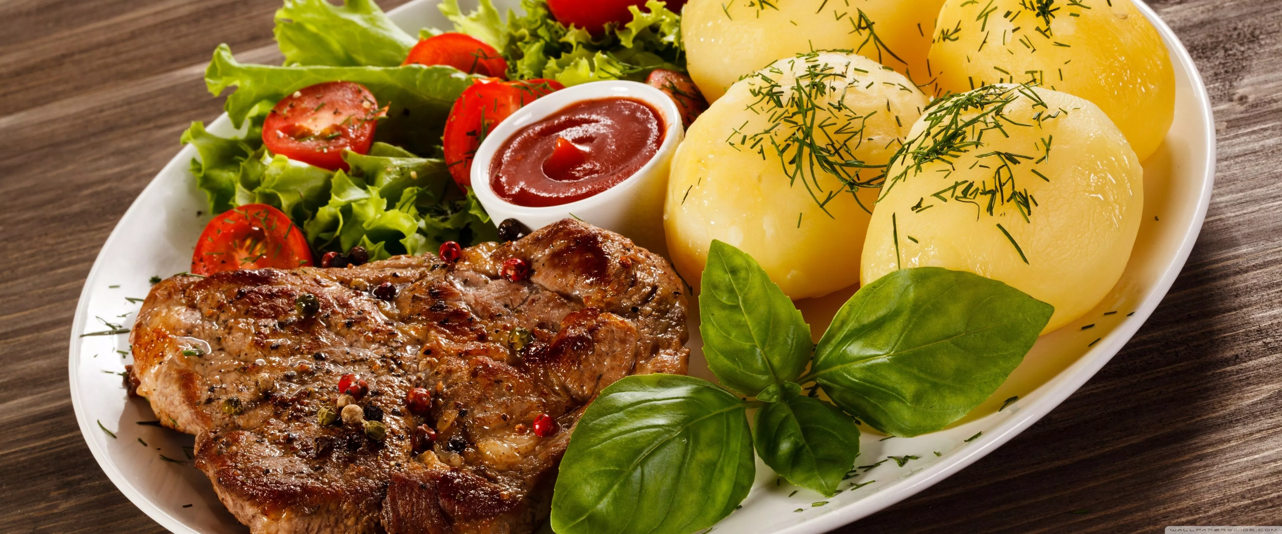 Beef Steak with Boiled Potatoes Ultra