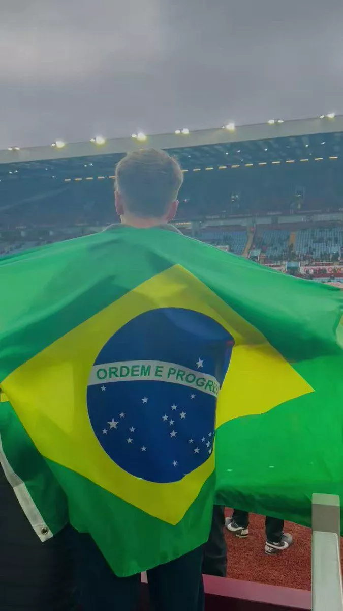 A whole lot of Tetê love at Villa Park