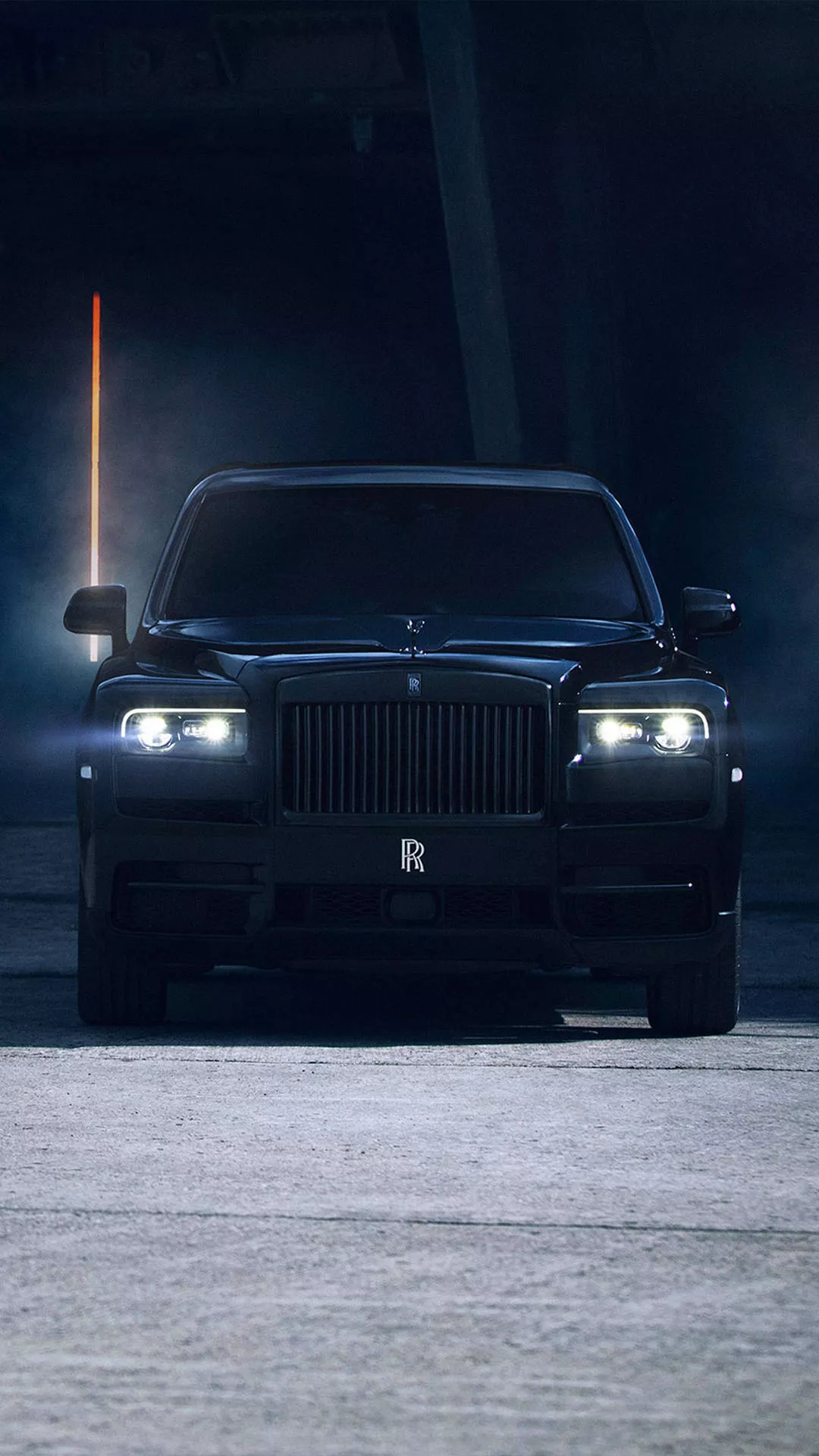 Rolls Royce 4k Cullinan On Asphalt