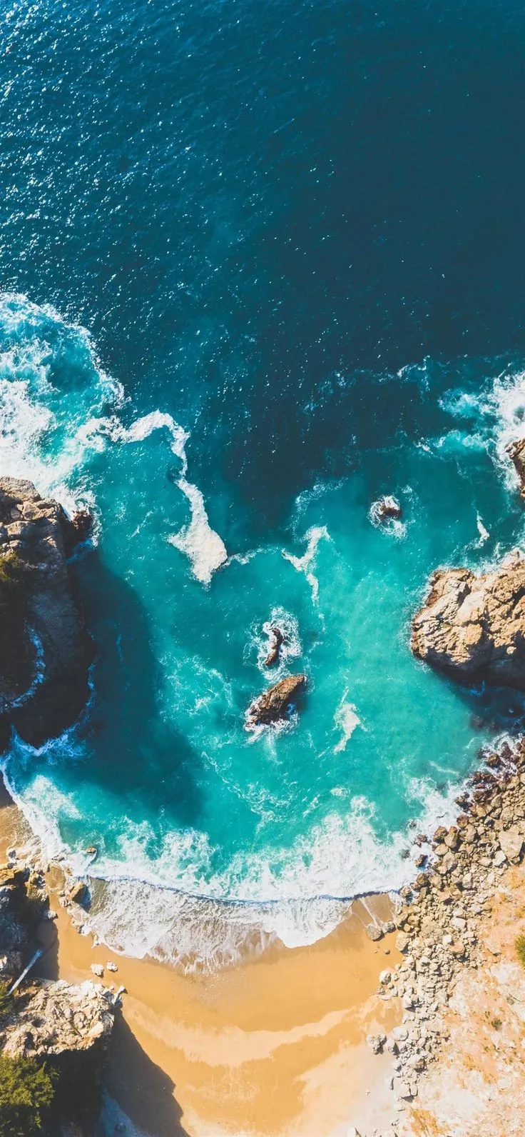 Big Sur iPhone 12 Wallpaper