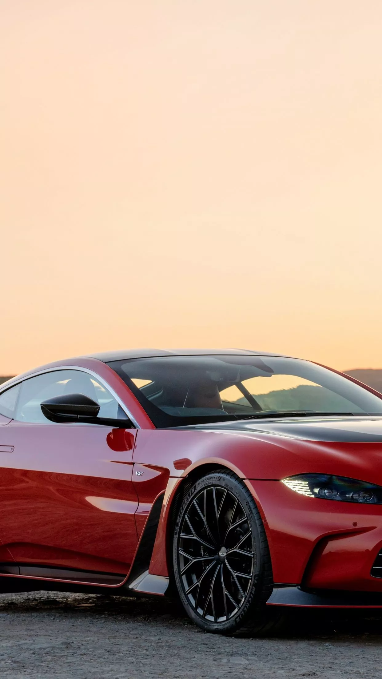 Aston Martin V12 Vantage Wallpaper 4K