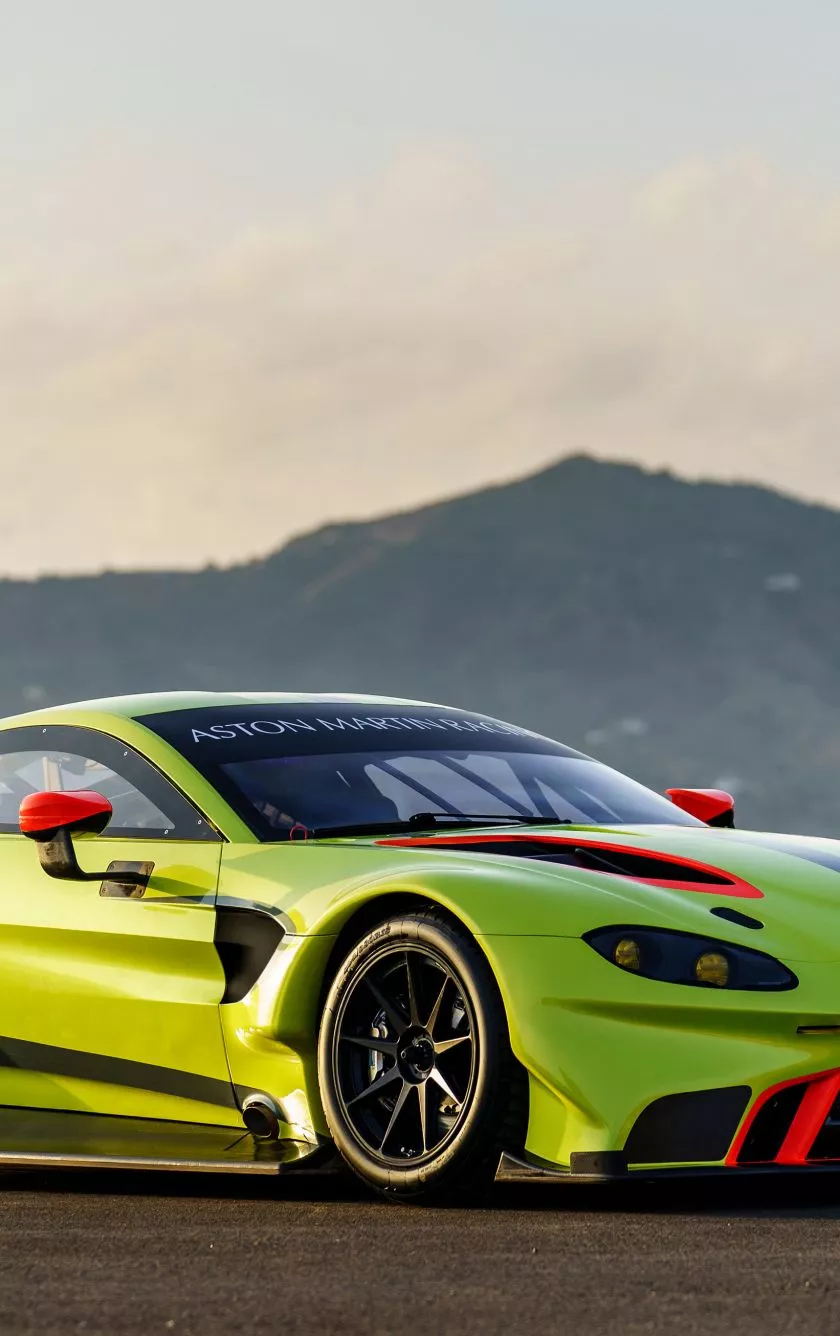 Download wallpaper 840x1336 aston