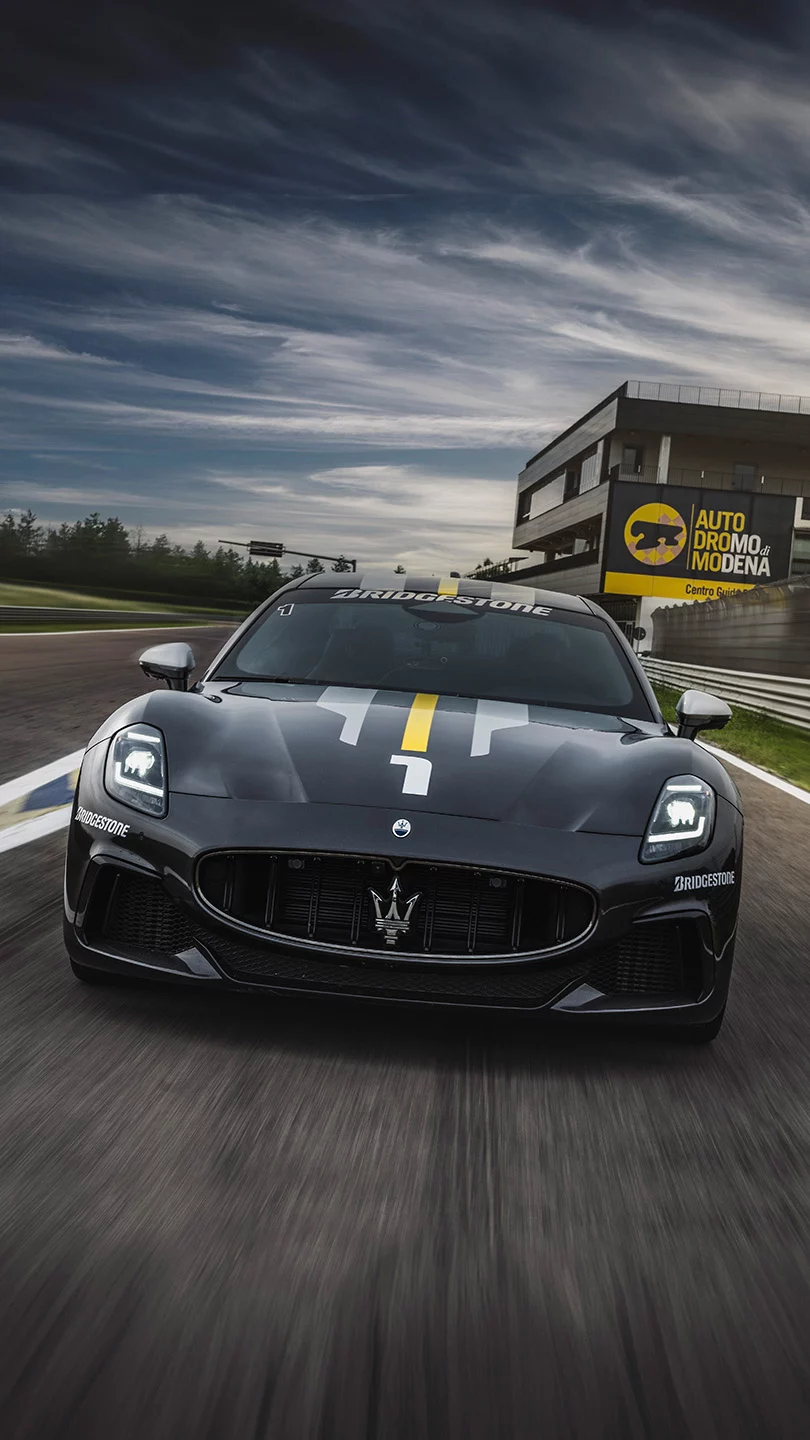 GT Pro Master Maserati Driving
