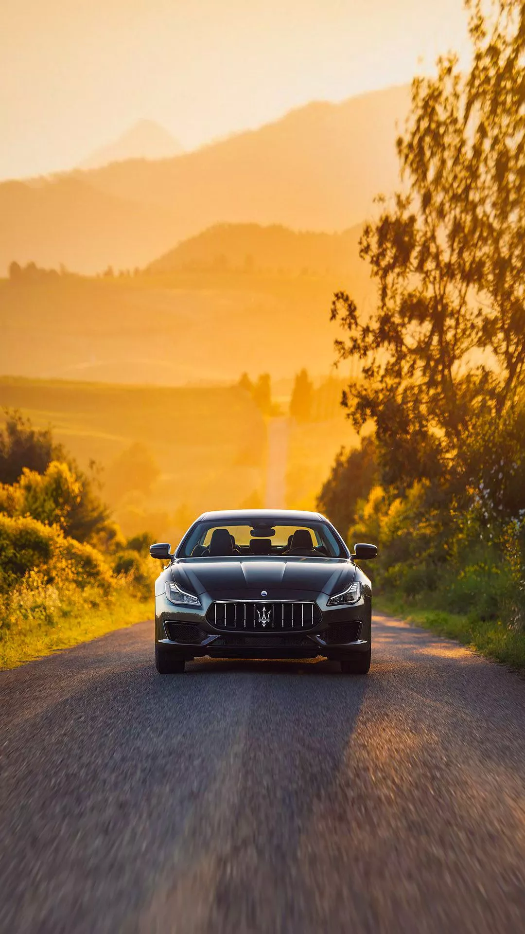 Maserati Quattroporte Car Mobile Phone