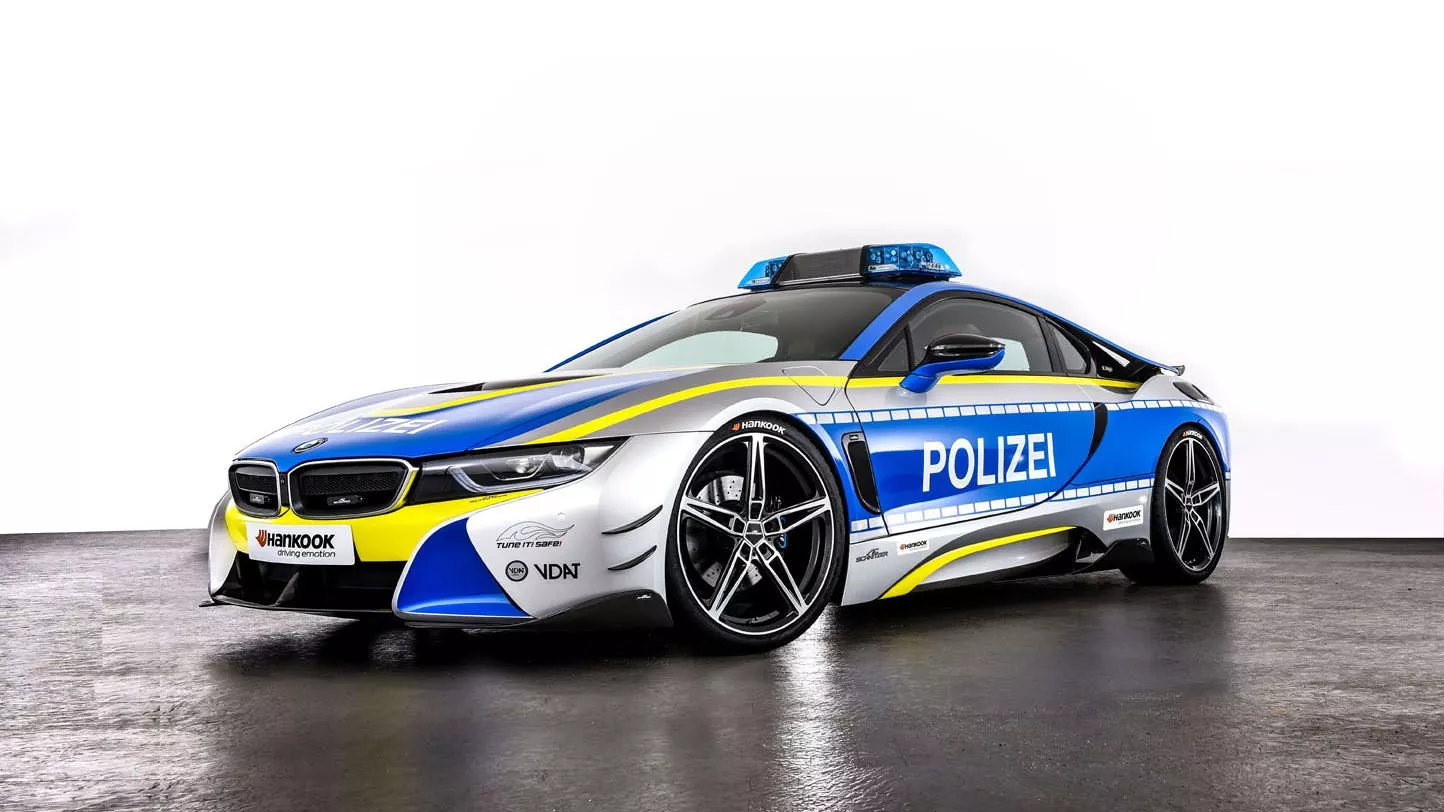Yep, this is a BMW i8 police car