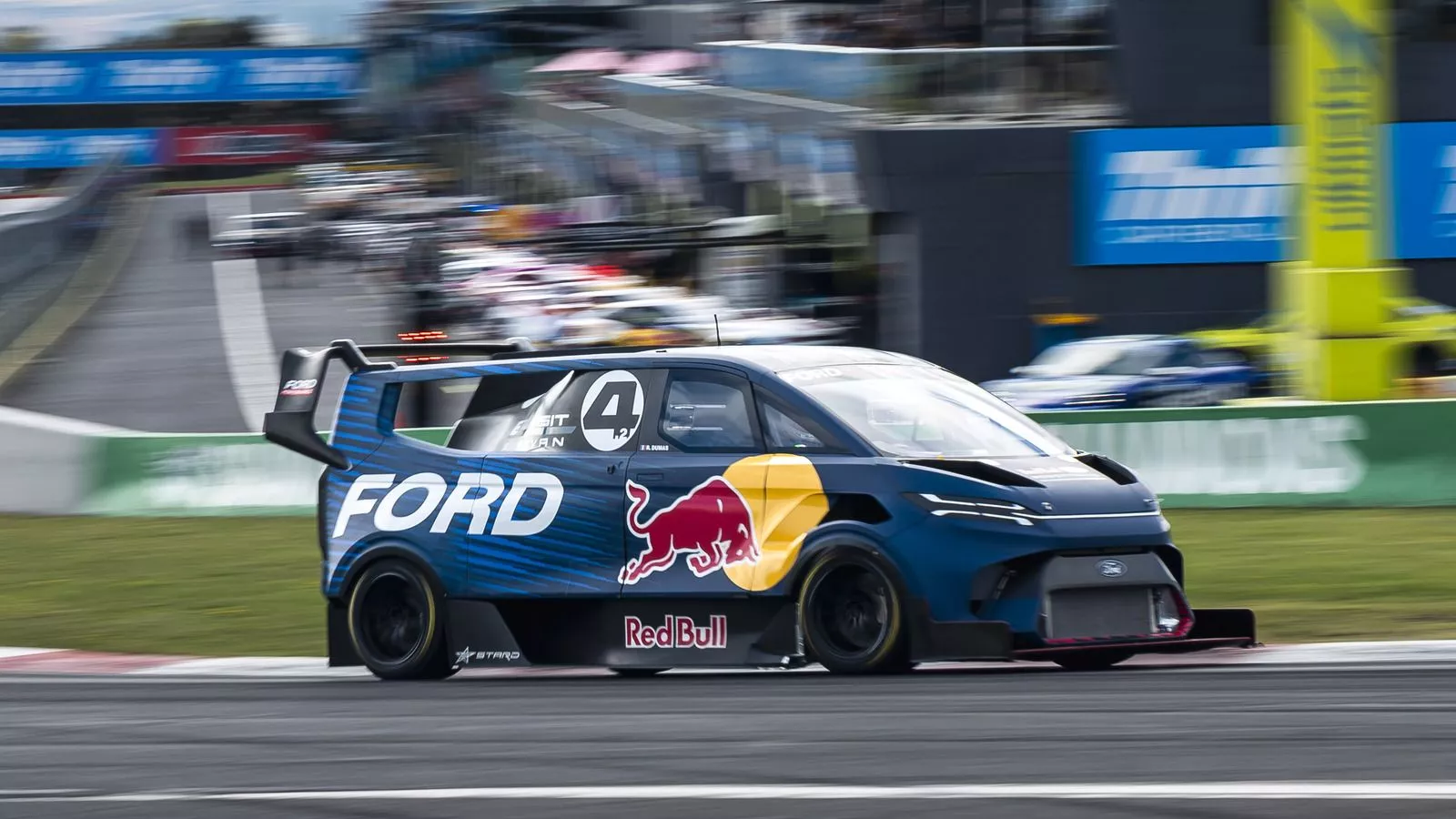 Ford's Electric SuperVan Sets 3 New