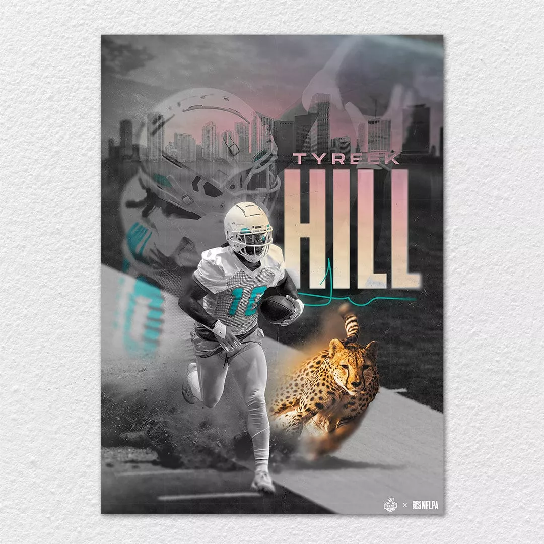 Cheetah Touchdown Run Wall Art