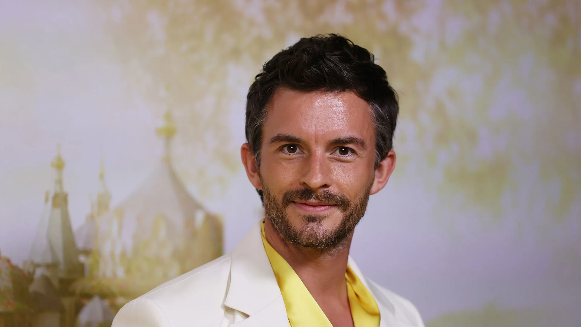 Jonathan Bailey Wallpapers - Wallpaper Cave